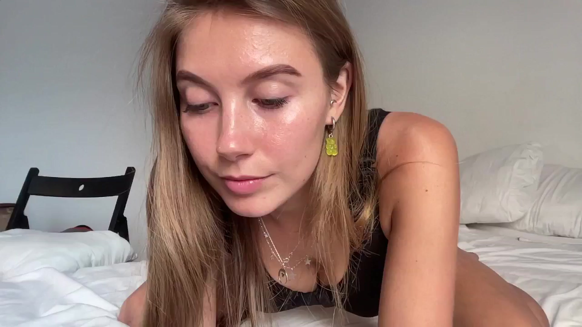 Gallery image thumbnail from JasSurfGirl's myfreecams stream on, 06/21/2024, 09:58 image 11 of 20