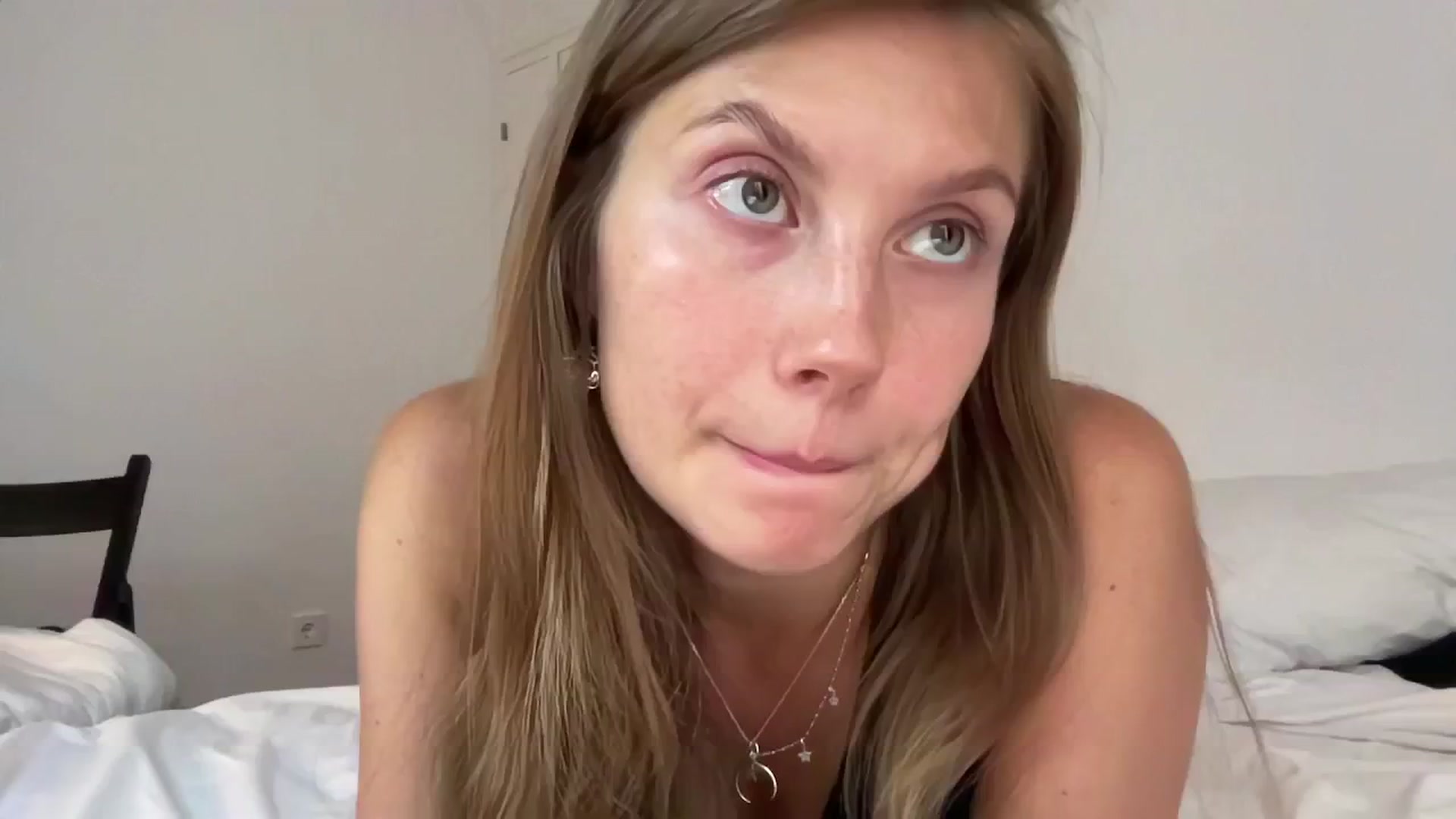 Gallery image thumbnail from JasSurfGirl's myfreecams stream on, 06/22/2024, 07:00 image 6 of 20