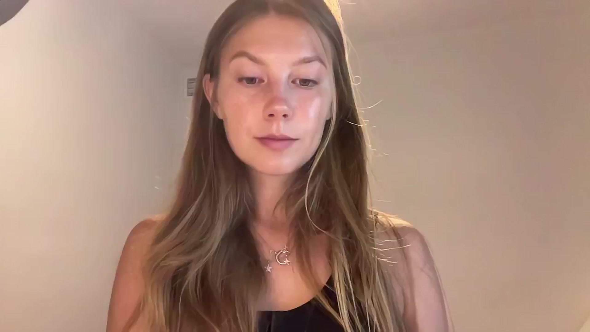Gallery image thumbnail from JasSurfGirl's myfreecams stream on, 06/23/2024, 06:04 image 2 of 20
