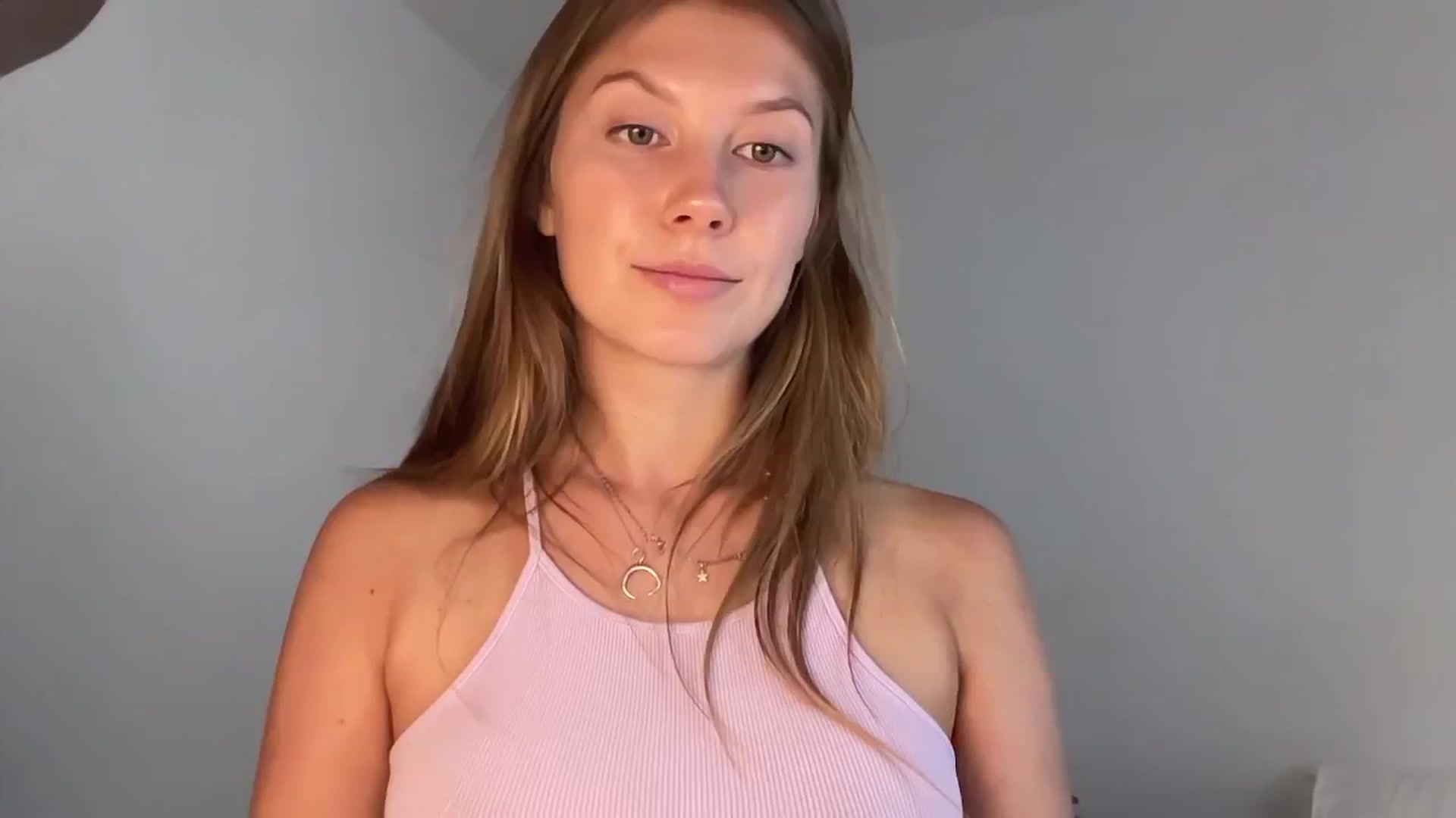 Gallery image thumbnail from JasSurfGirl's myfreecams stream on, 06/25/2024, 06:30 image 1 of 20