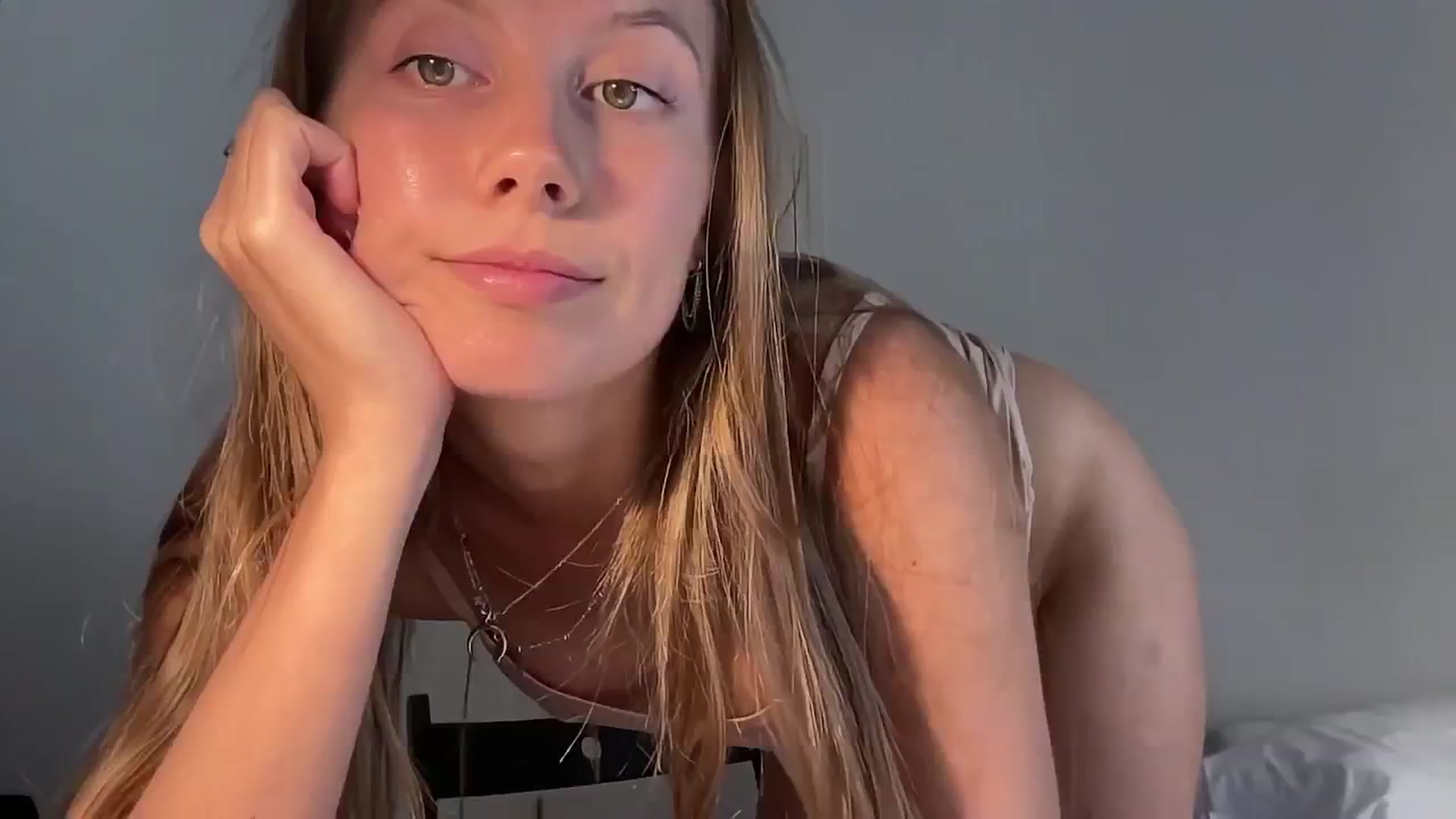 Gallery image thumbnail from JasSurfGirl's myfreecams stream on, 06/27/2024, 16:22 image 13 of 20