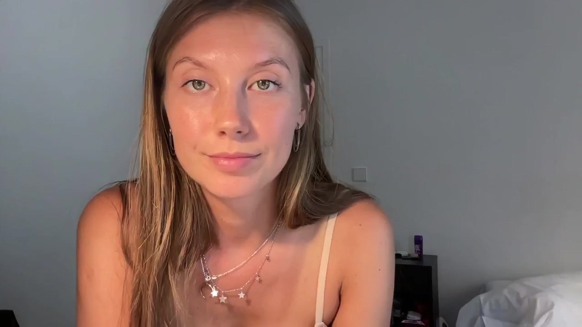 Gallery image thumbnail from JasSurfGirl's myfreecams stream on, 06/27/2024, 16:22 image 18 of 20