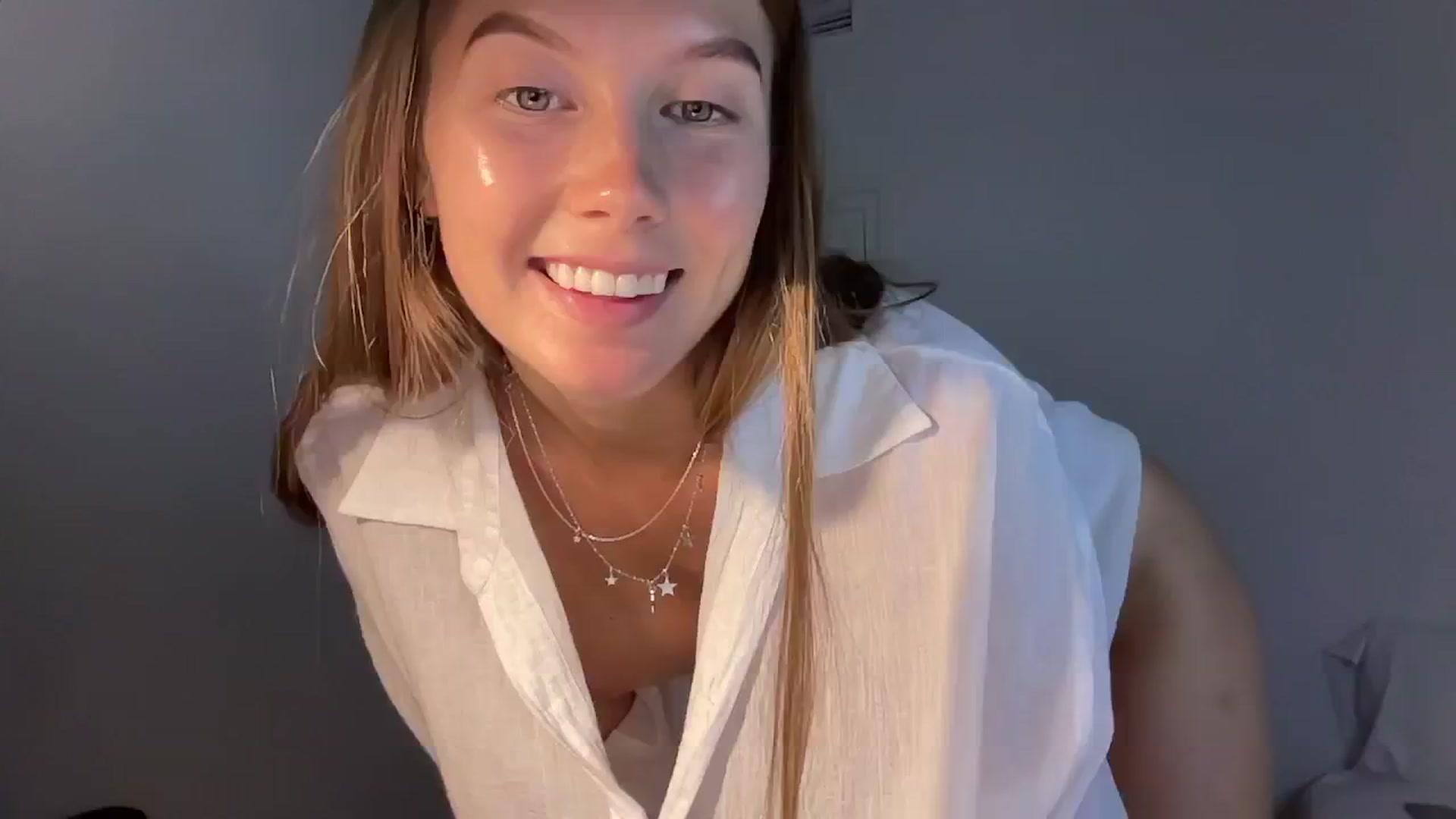 Gallery image thumbnail from JasSurfGirl's myfreecams stream on, 06/29/2024, 05:44 image 10 of 20