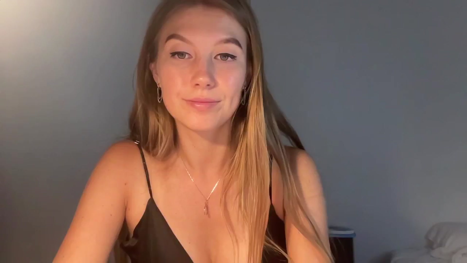 Gallery image thumbnail from JasSurfGirl's myfreecams stream on, 07/01/2024, 06:55 image 3 of 20
