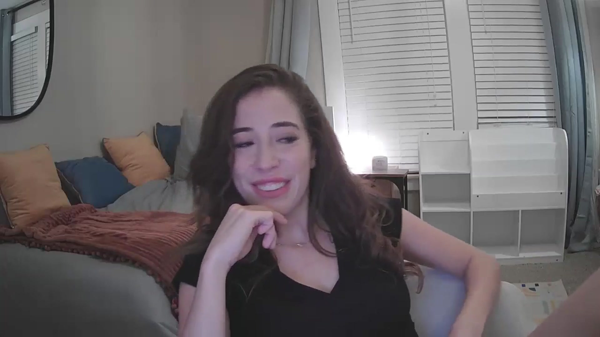 Gallery image thumbnail from JaseyLee99's myfreecams stream on, 09/04/2024, 02:43 image 4 of 20