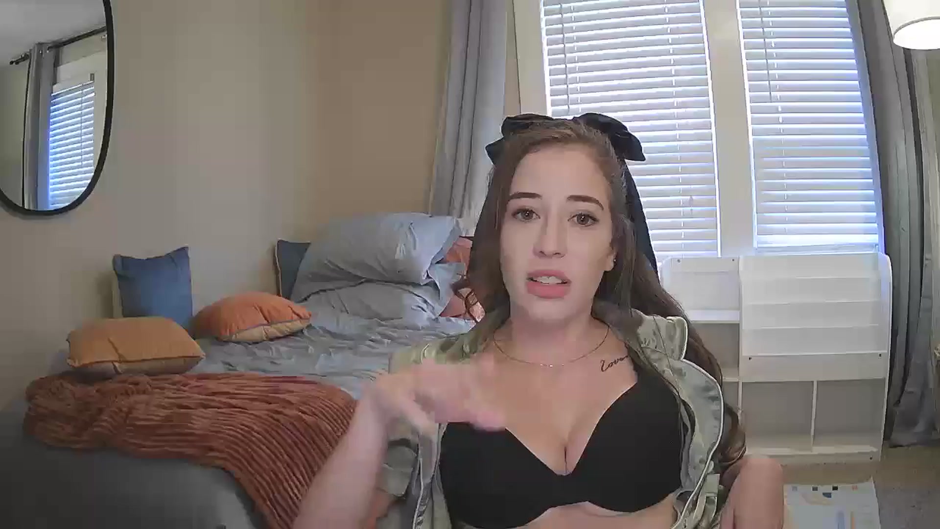 Gallery image thumbnail from JaseyLee99's myfreecams stream on, 09/05/2024, 24:09 image 6 of 20
