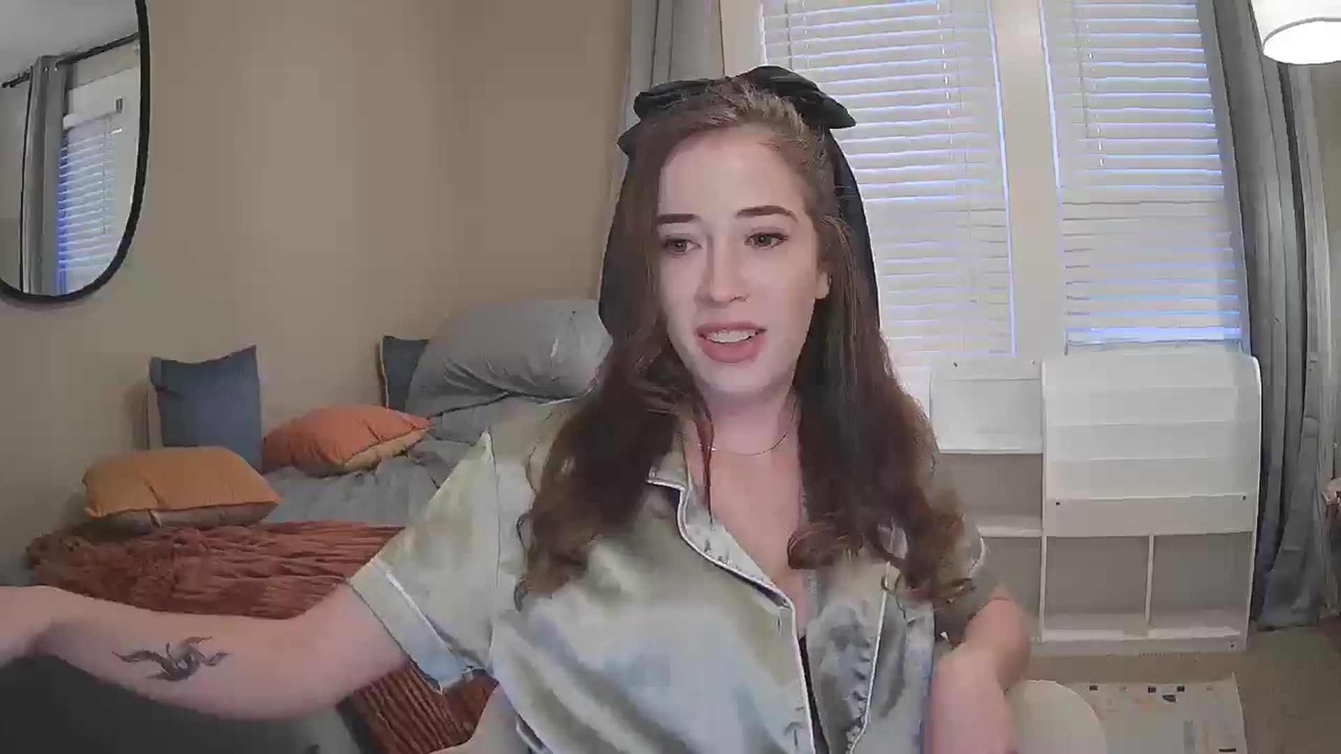 Gallery image thumbnail from JaseyLee99's myfreecams stream on, 09/05/2024, 24:09 image 17 of 20