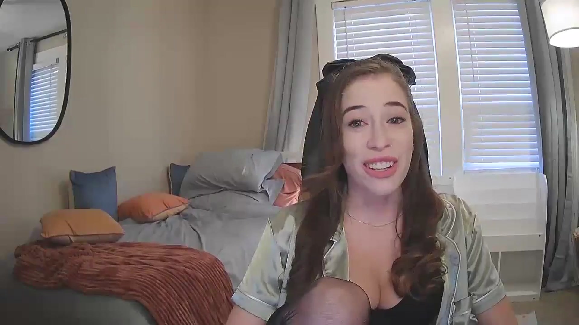 Gallery image thumbnail from JaseyLee99's myfreecams stream on, 09/05/2024, 24:09 image 13 of 20