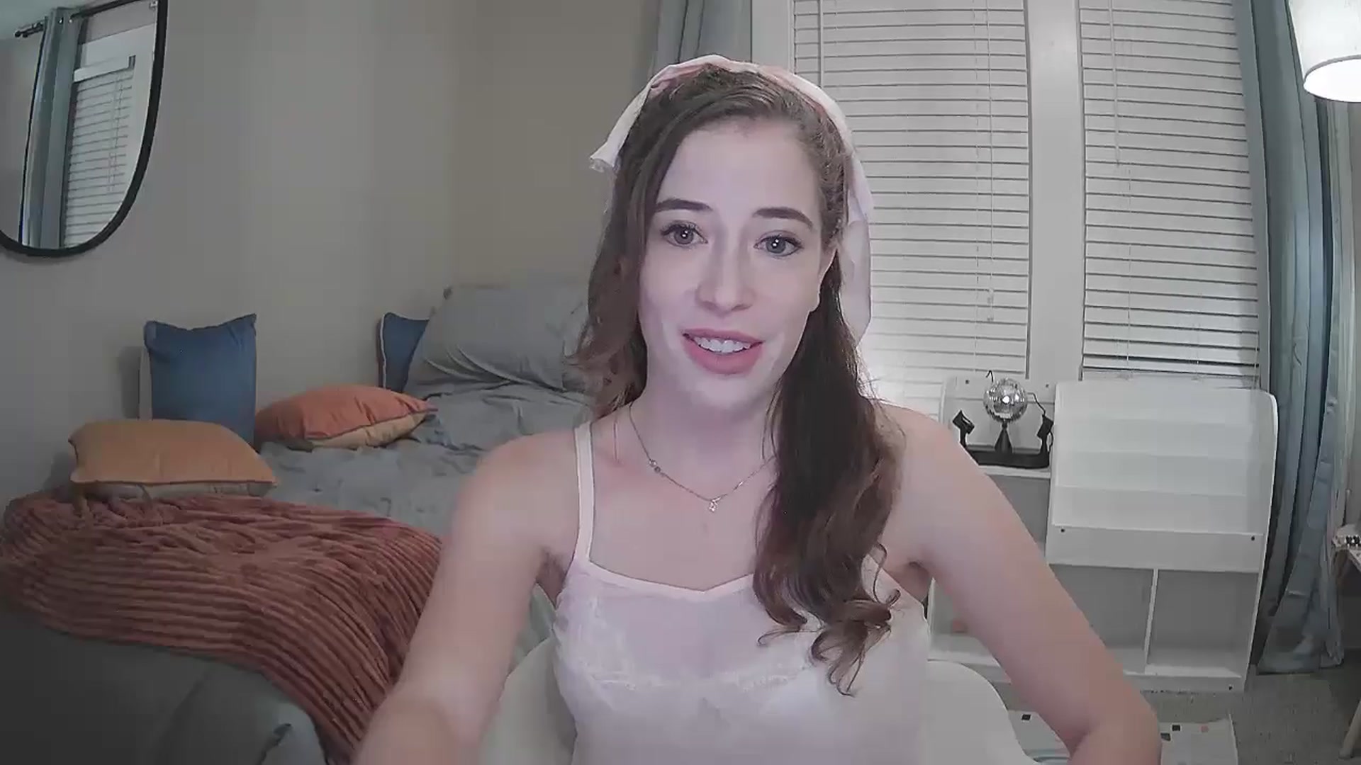 Gallery image thumbnail from JaseyLee99's myfreecams stream on, 09/05/2024, 05:16 image 17 of 20