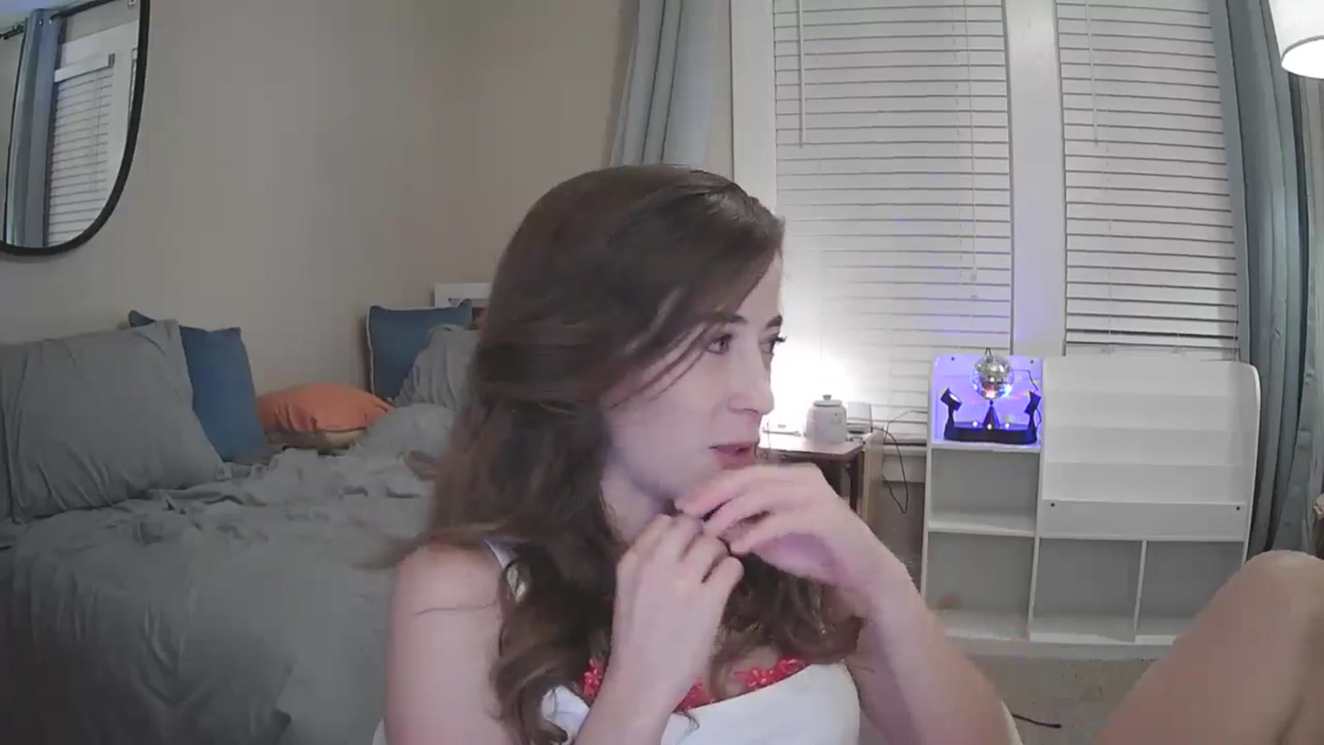 Gallery image thumbnail from JaseyLee99's myfreecams stream on, 09/06/2024, 06:55 image 8 of 20