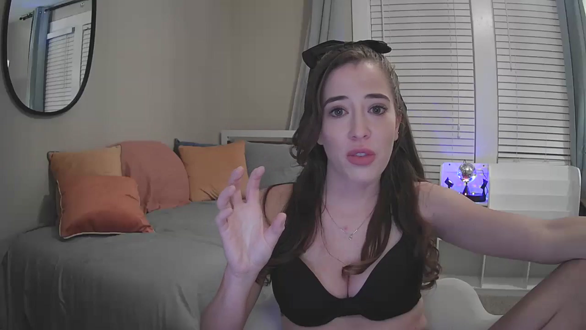 Gallery image thumbnail from JaseyLee99's myfreecams stream on, 09/07/2024, 05:34 image 12 of 20