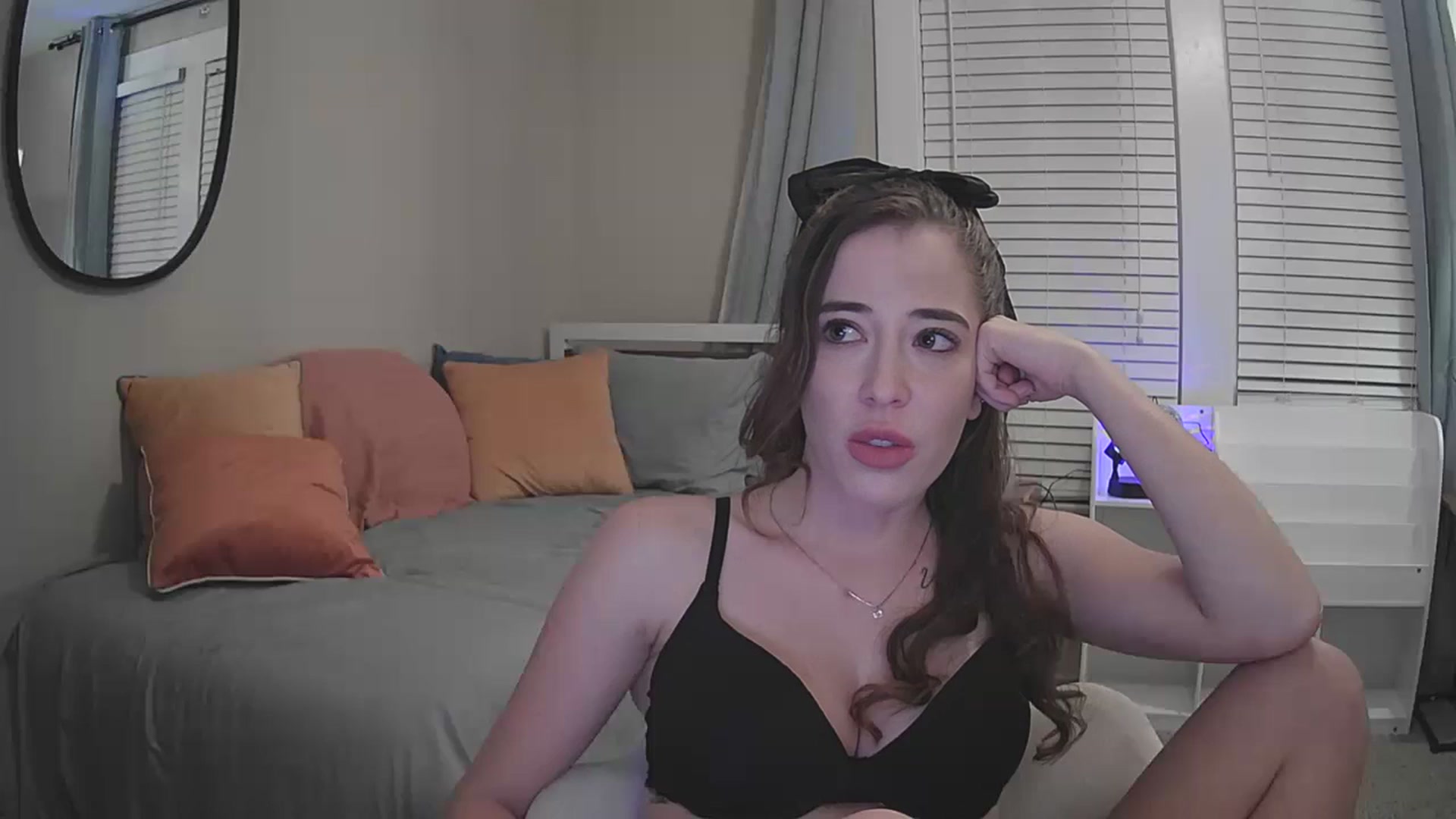 Gallery image thumbnail from JaseyLee99's myfreecams stream on, 09/07/2024, 05:34 image 15 of 20