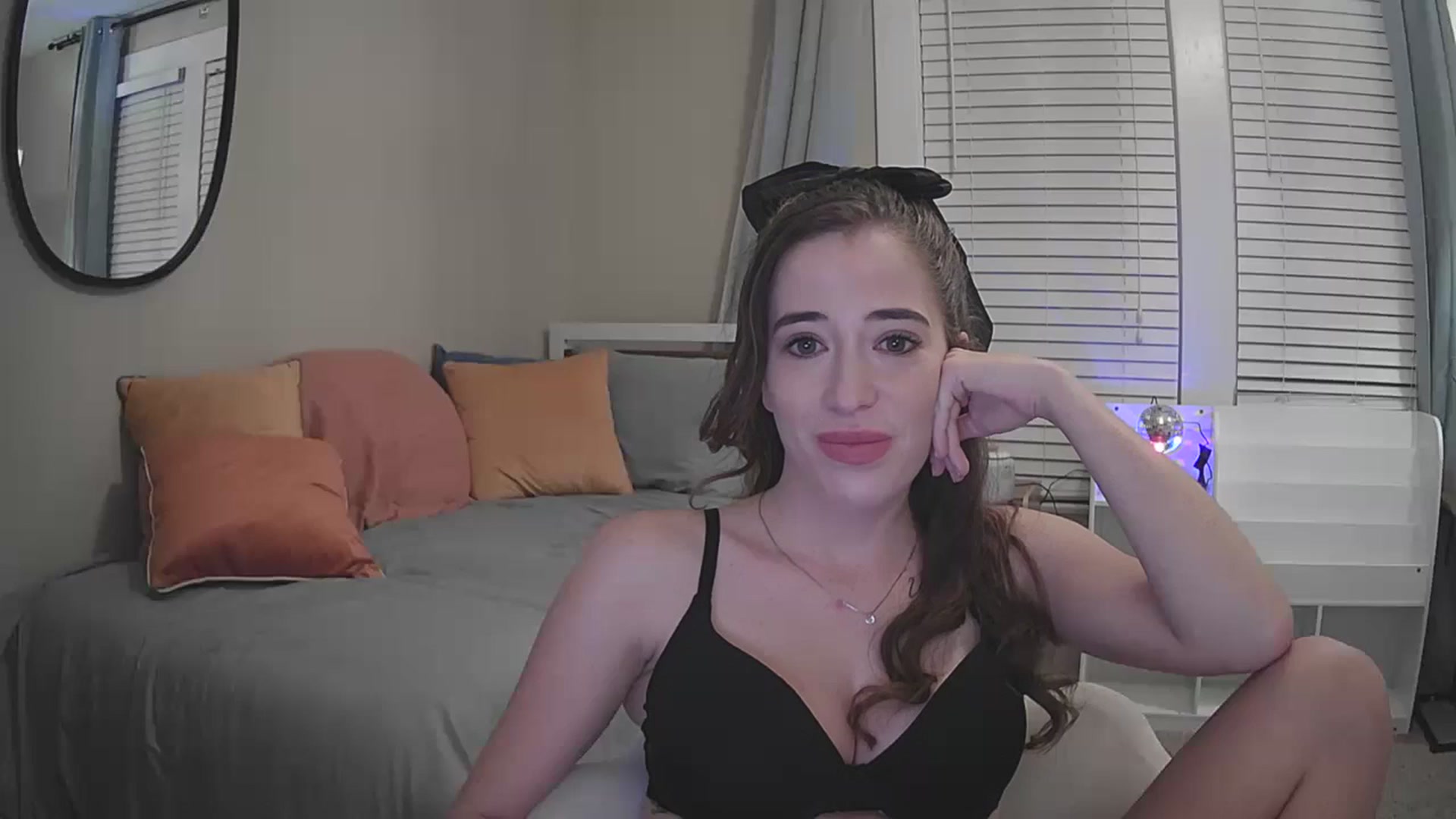 Gallery image thumbnail from JaseyLee99's myfreecams stream on, 09/07/2024, 05:34 image 16 of 20