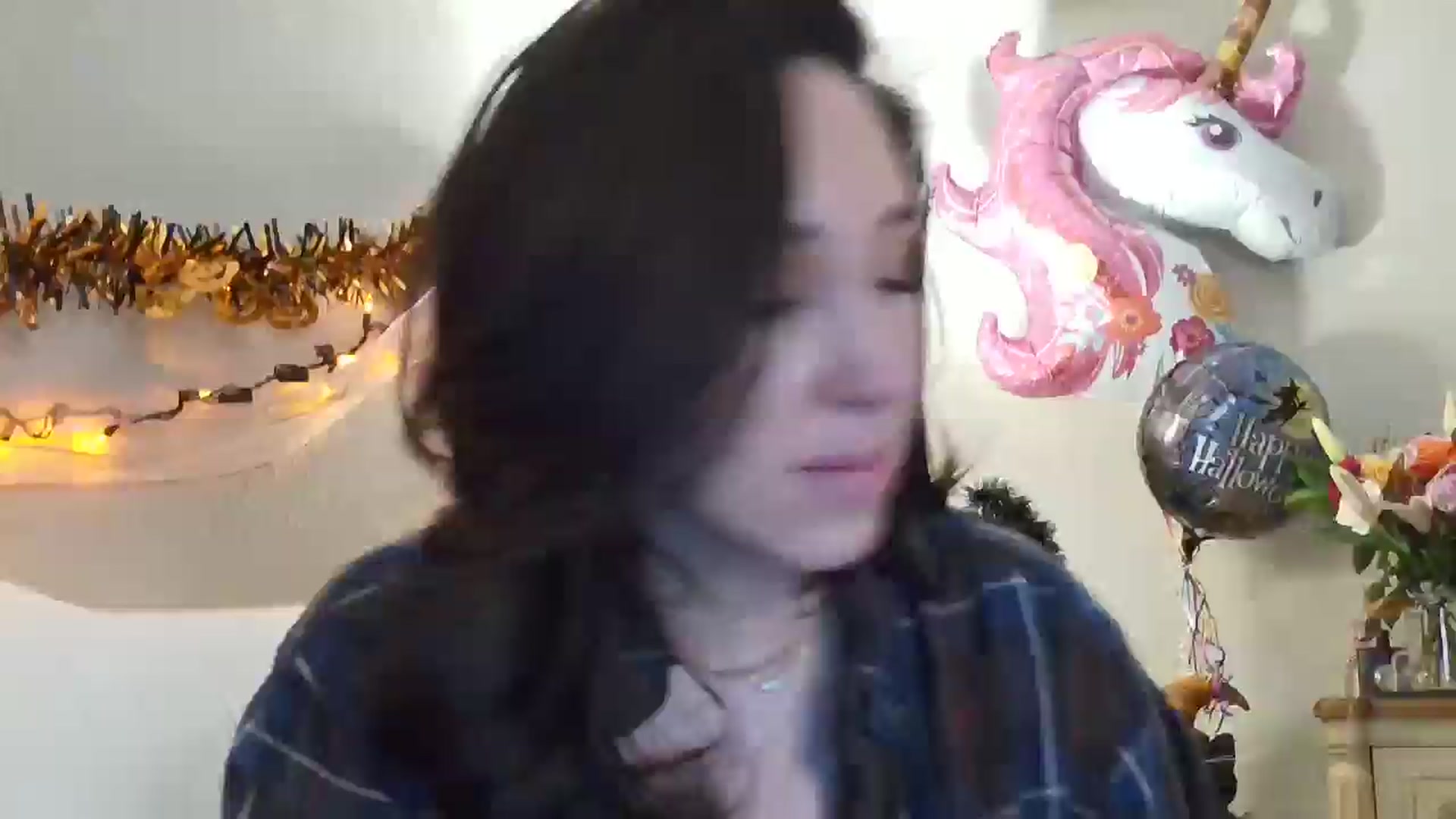 Gallery image thumbnail from Jaslene_25's myfreecams stream on, 11/14/2025, 10:13 image 17 of 20