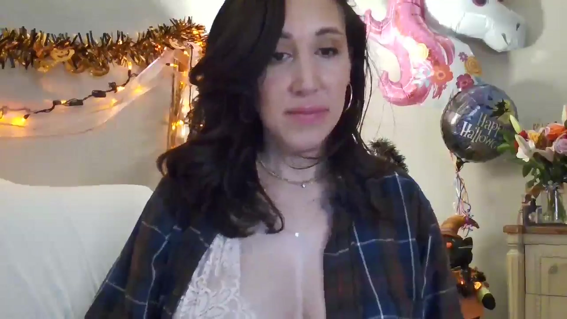 Gallery image thumbnail from Jaslene_25's myfreecams stream on, 11/14/2025, 10:13 image 3 of 20