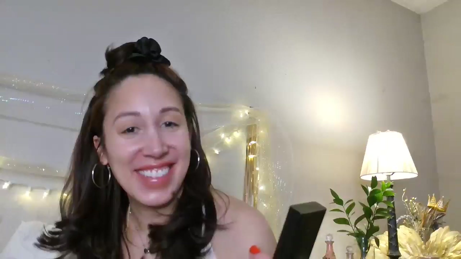 Gallery image thumbnail from Jaslene_25's myfreecams stream on, 12/15/2025, 10:44 image 1 of 20
