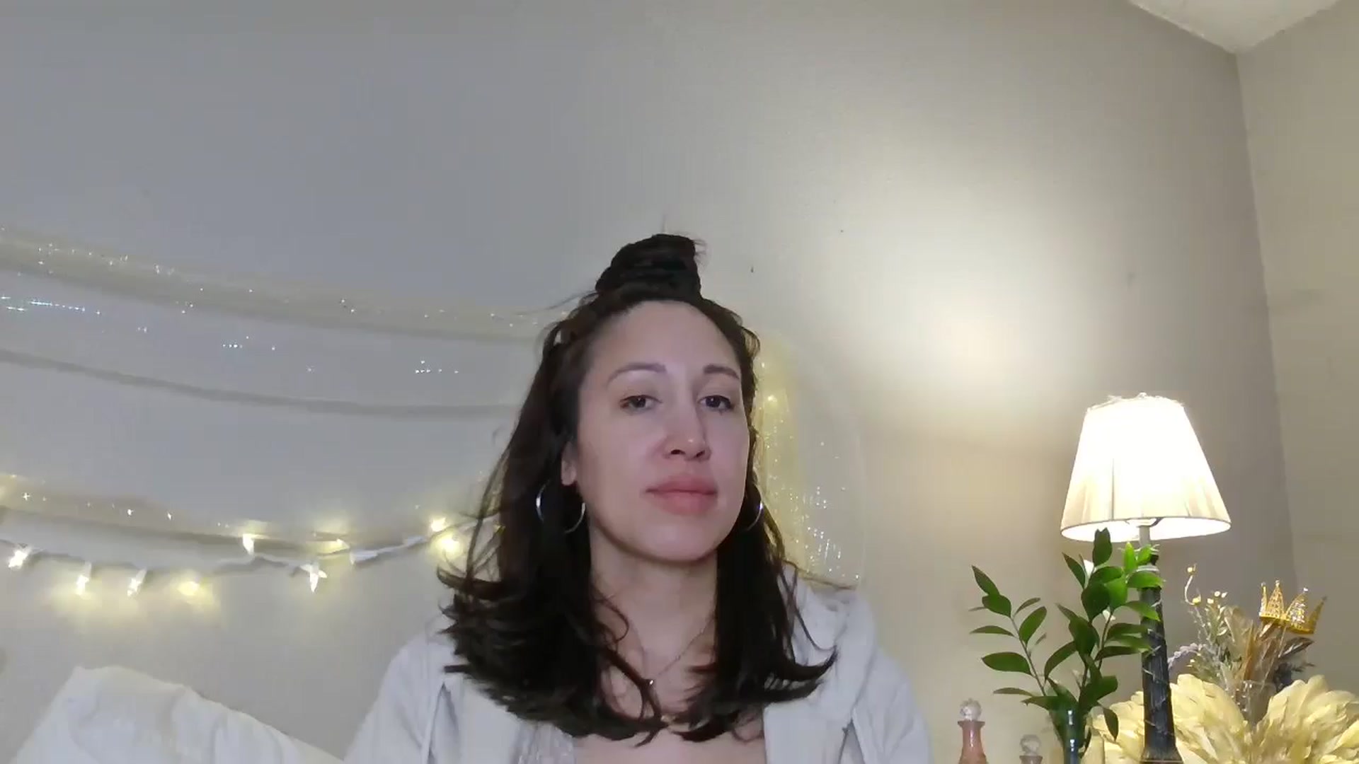 Gallery image thumbnail from Jaslene_25's myfreecams stream on, 12/15/2025, 10:44 image 8 of 20