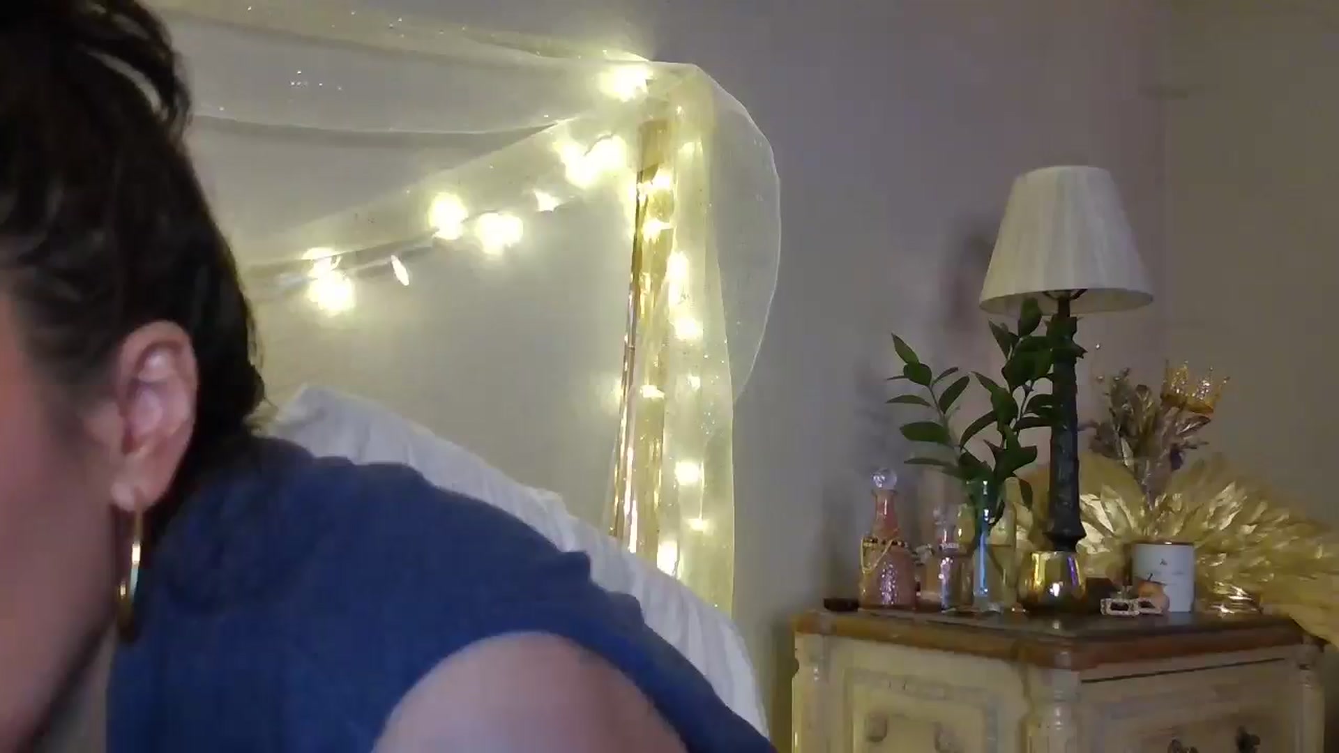 Gallery image thumbnail from Jaslene_25's myfreecams stream on, 12/16/2025, 09:30 image 1 of 20