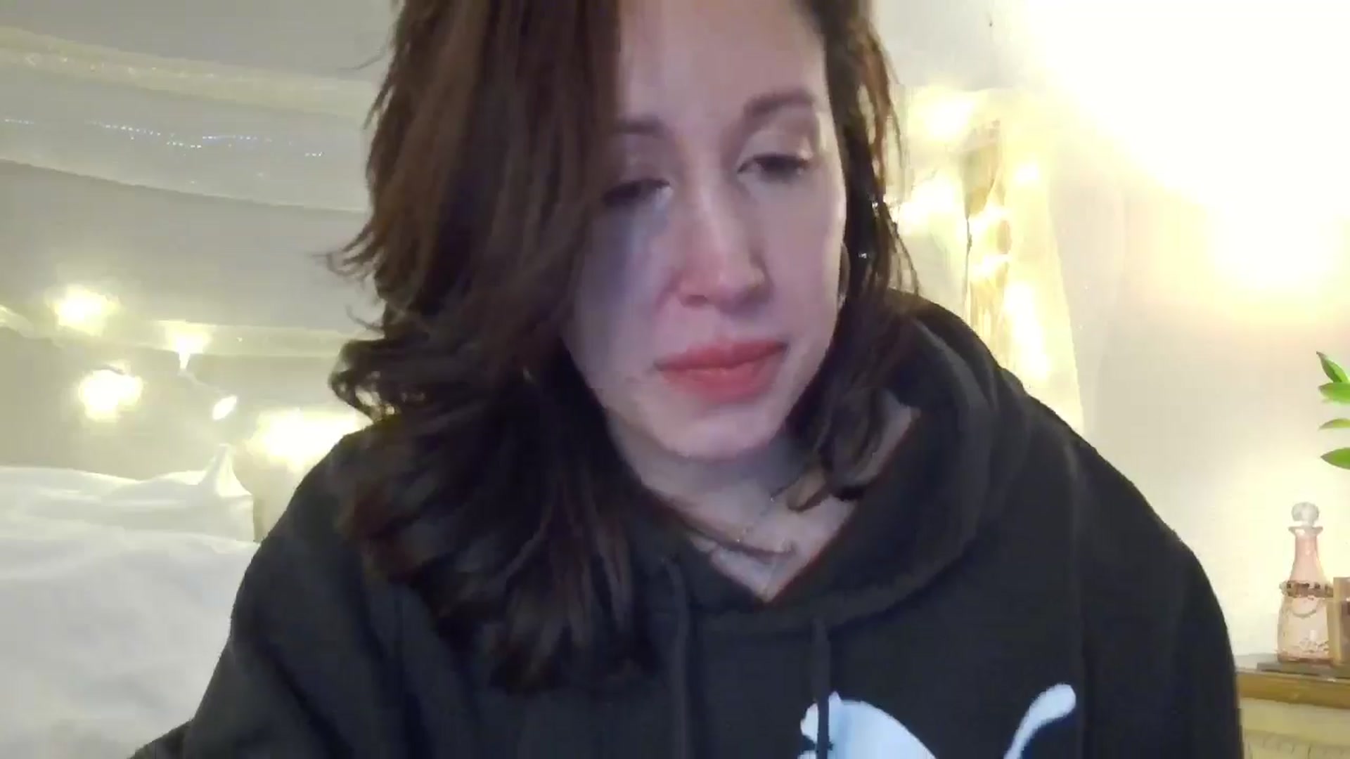 Gallery image thumbnail from Jaslene_25's myfreecams stream on, 12/20/2025, 11:06 image 10 of 20