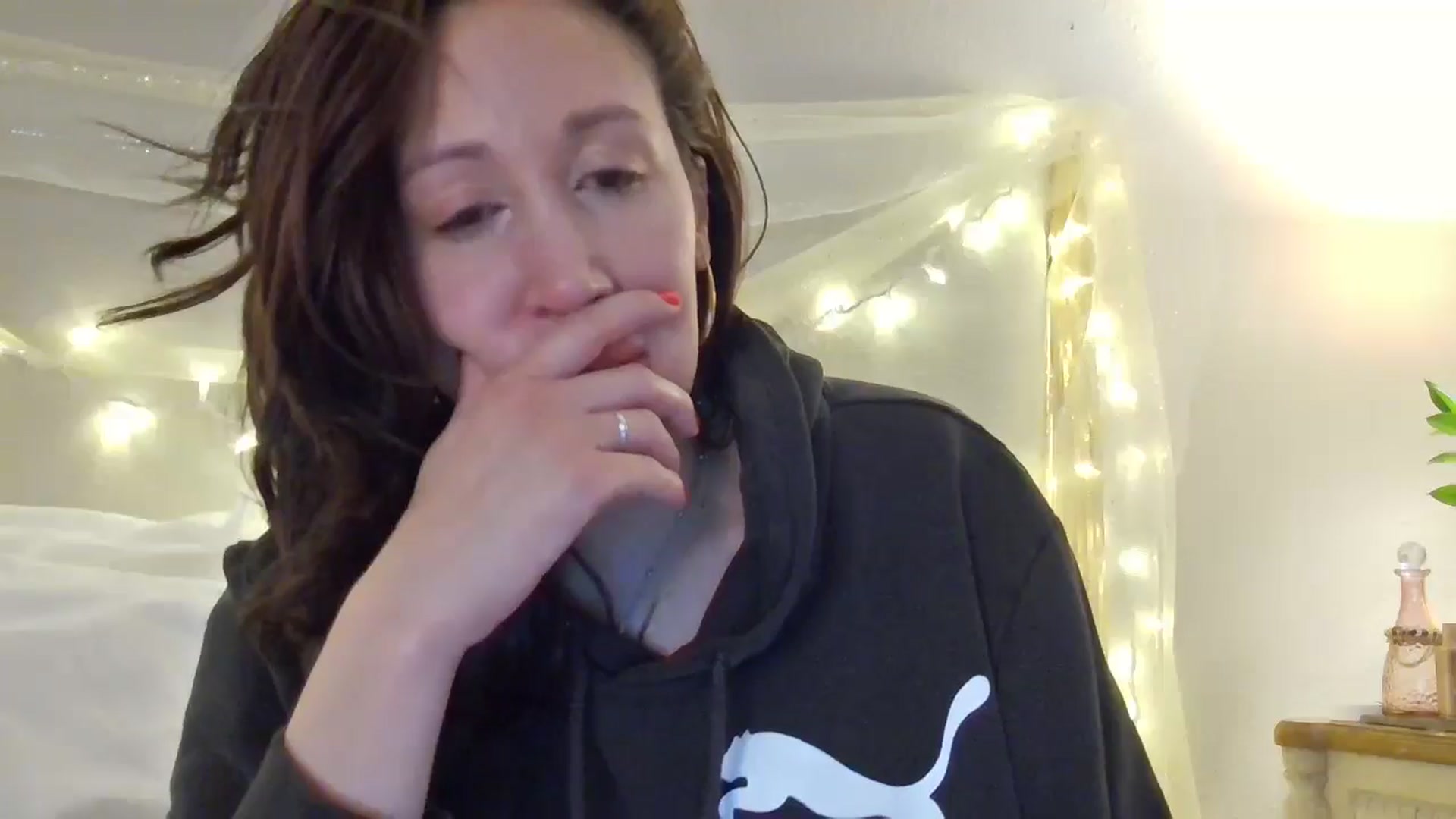 Gallery image thumbnail from Jaslene_25's myfreecams stream on, 12/20/2025, 11:06 image 3 of 20