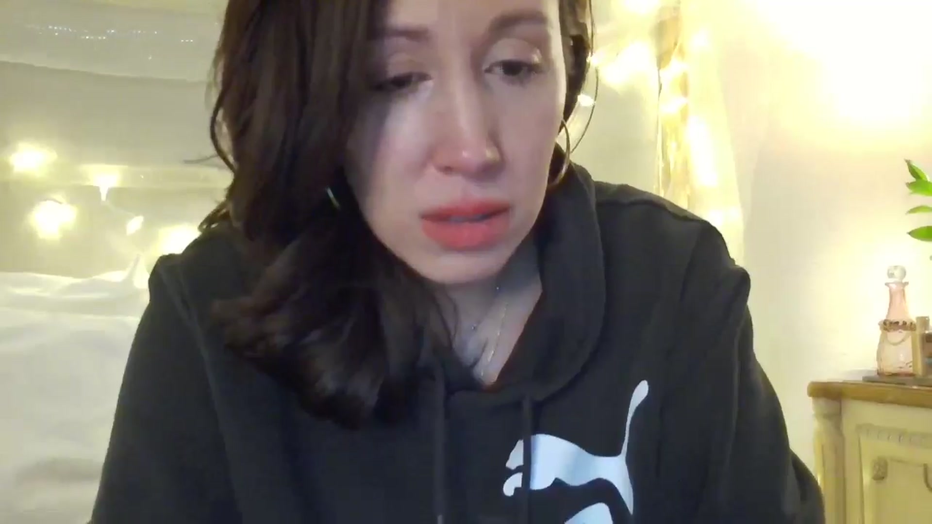 Gallery image thumbnail from Jaslene_25's myfreecams stream on, 12/20/2025, 11:06 image 2 of 20