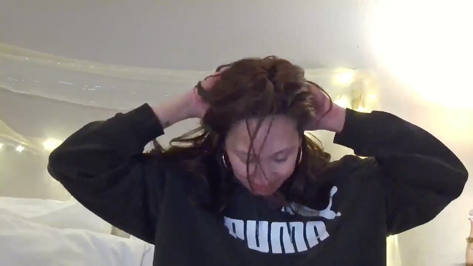 Gallery image thumbnail from Jaslene_25's myfreecams stream on, 12/20/2025, 13:10 image 12 of 20