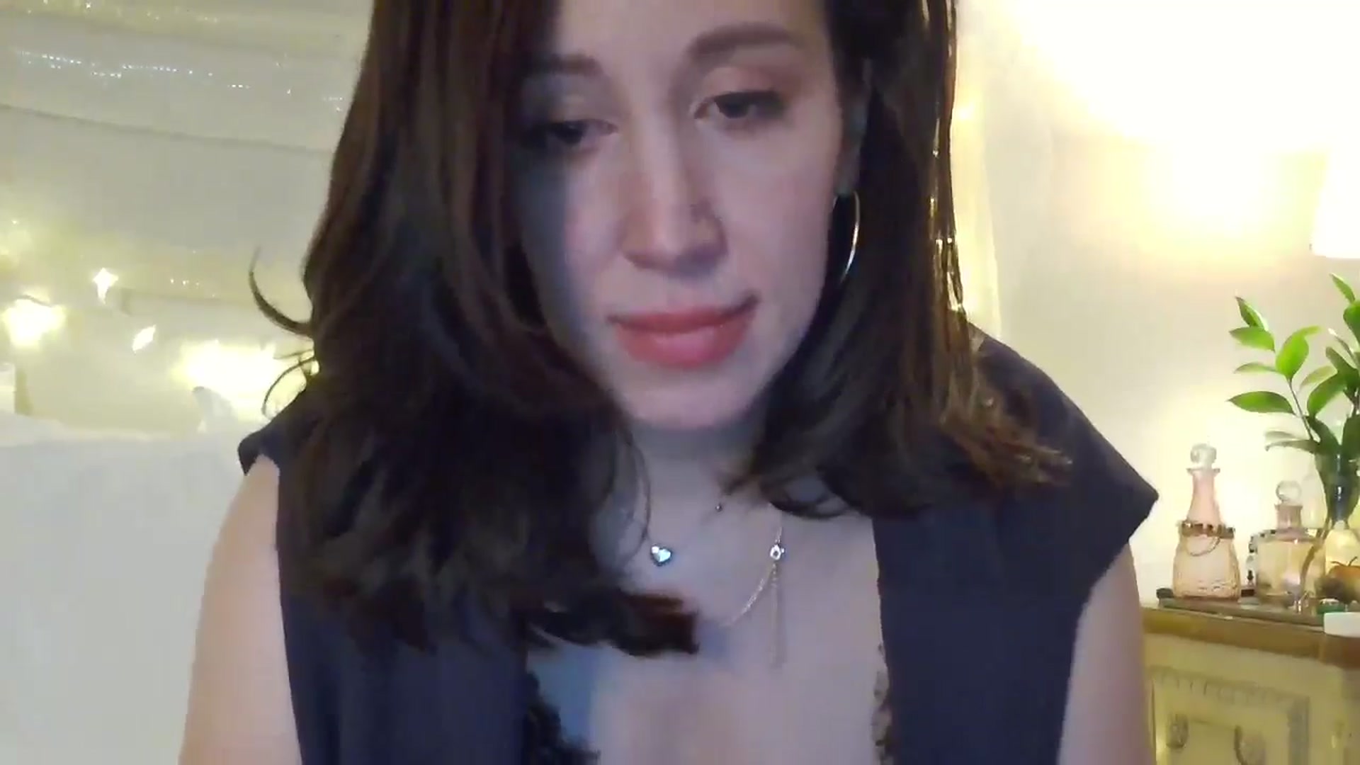 Gallery image thumbnail from Jaslene_25's myfreecams stream on, 12/21/2025, 11:31 image 4 of 20