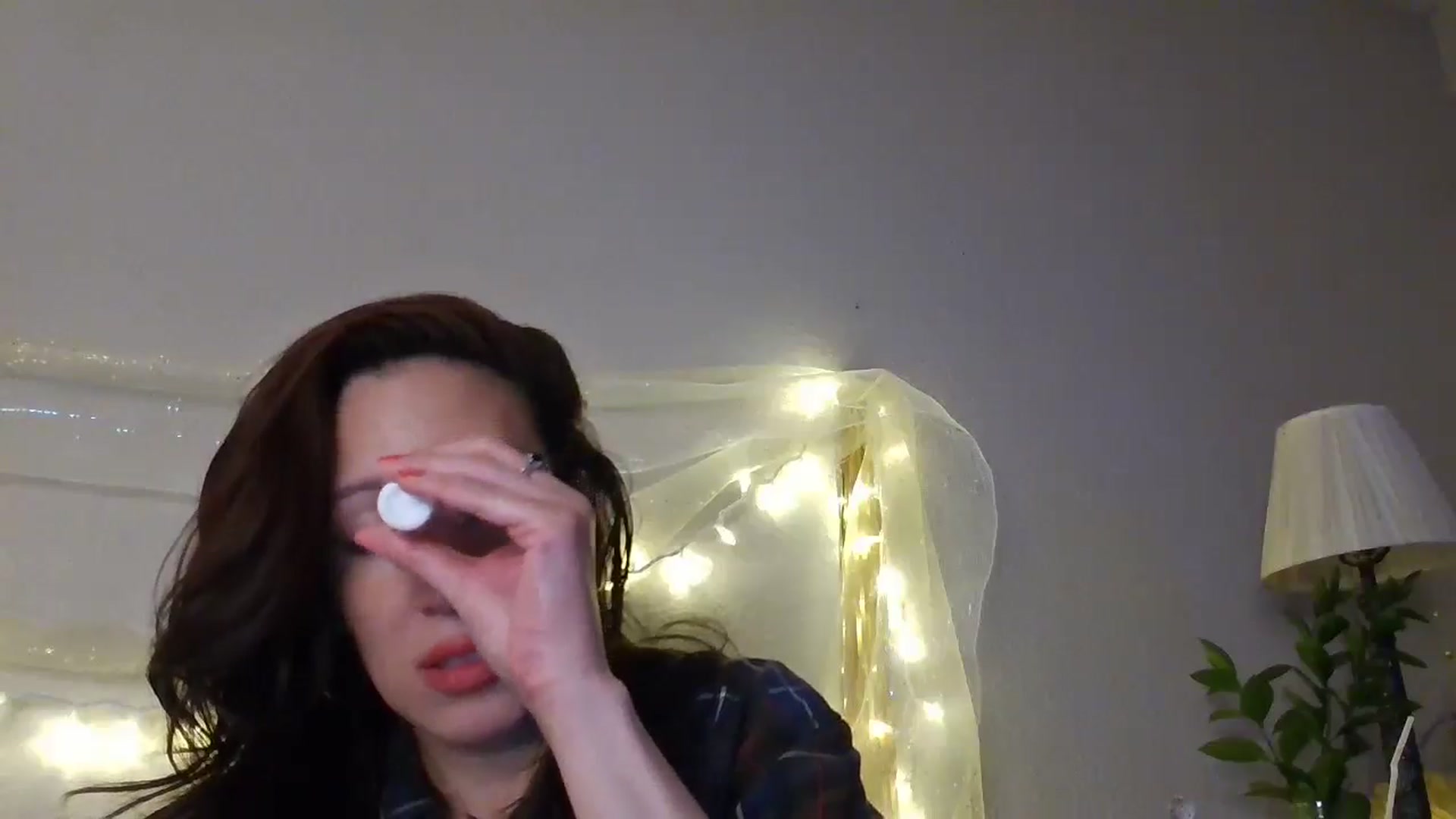 Gallery image thumbnail from Jaslene_25's myfreecams stream on, 12/23/2025, 12:50 image 18 of 20