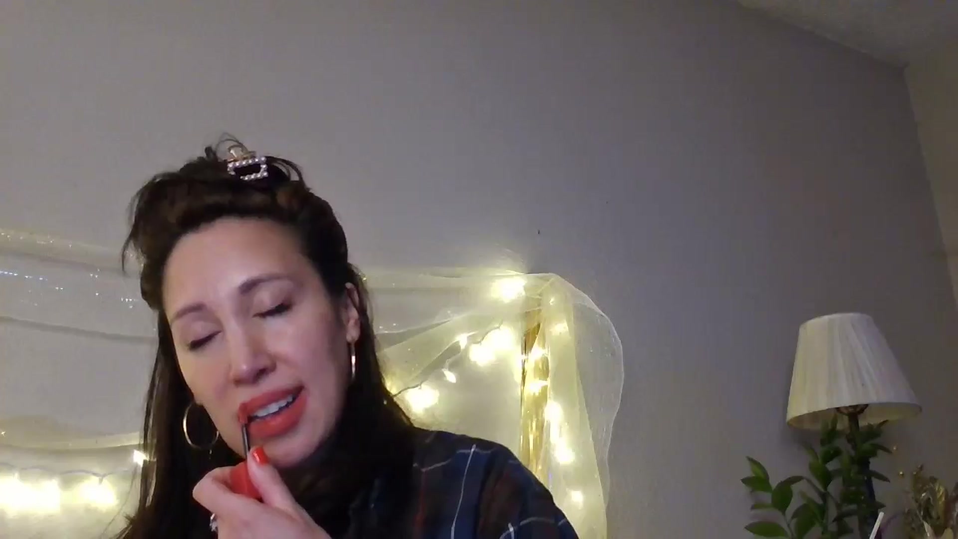 Gallery image thumbnail from Jaslene_25's myfreecams stream on, 12/23/2025, 12:50 image 16 of 20