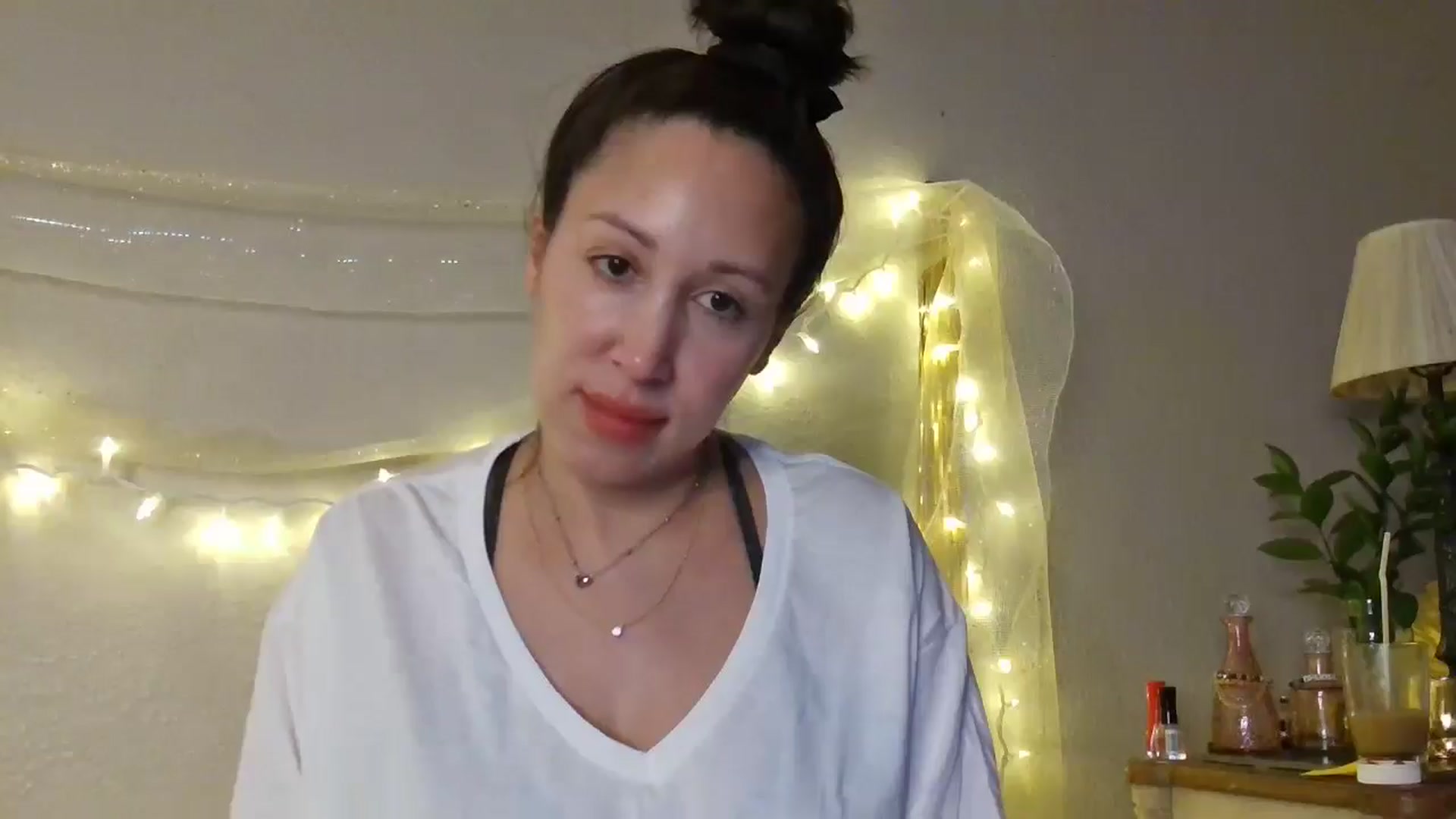 Gallery image thumbnail from Jaslene_25's myfreecams stream on, 12/23/2025, 12:50 image 1 of 20