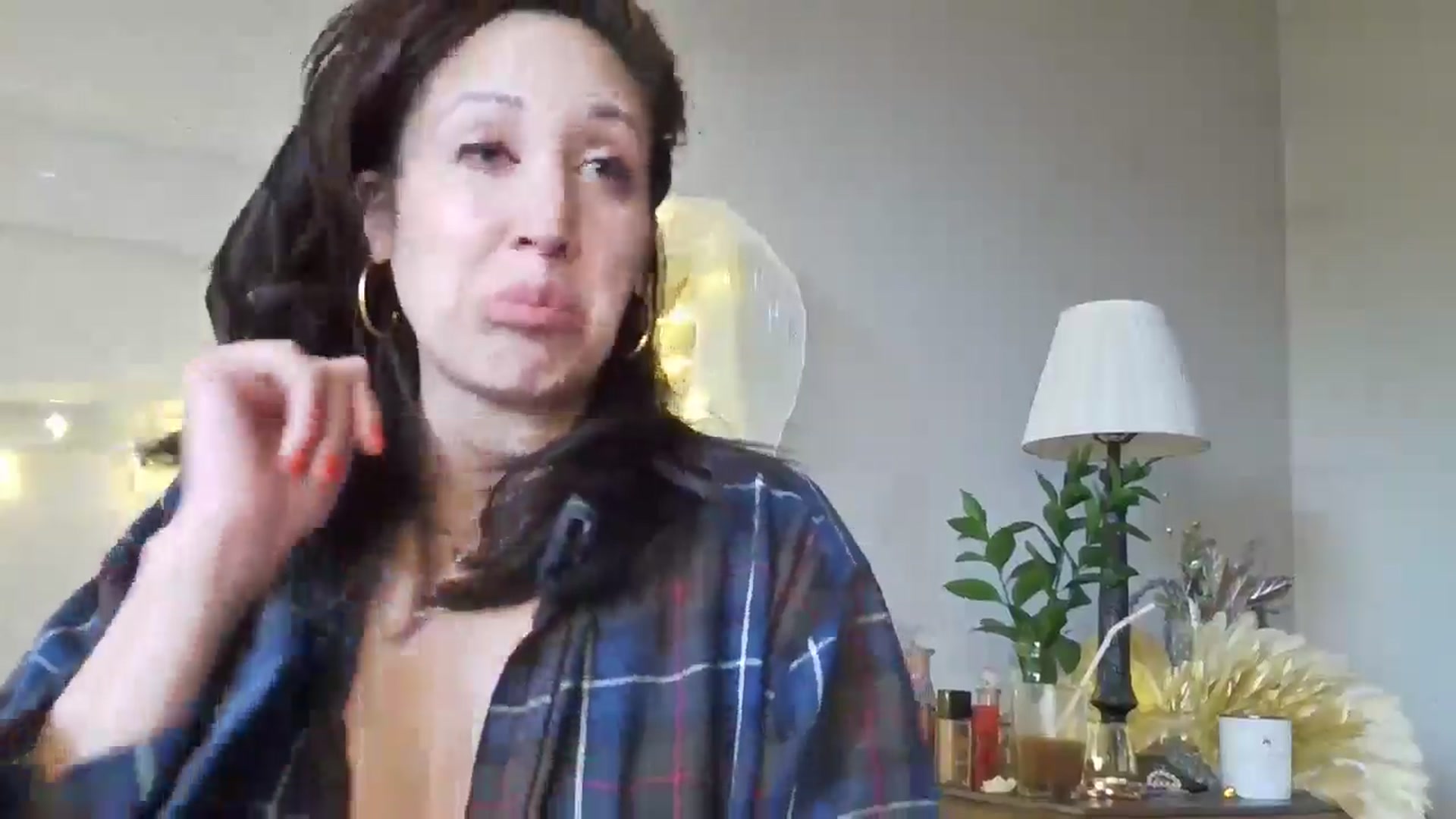 Gallery image thumbnail from Jaslene_25's myfreecams stream on, 12/23/2025, 18:59 image 13 of 20