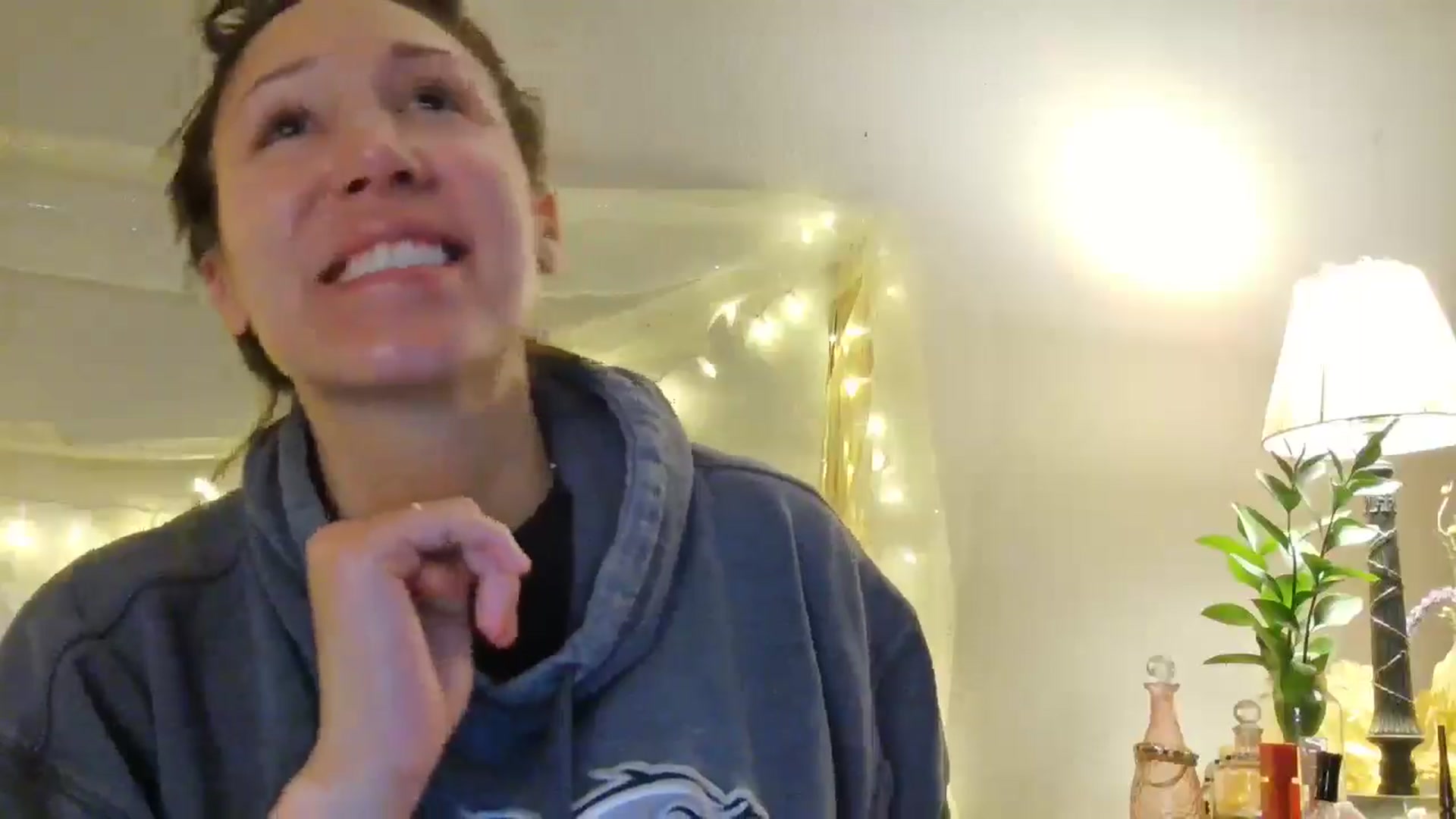 Gallery image thumbnail from Jaslene_25's myfreecams stream on, 12/28/2025, 11:49 image 6 of 20