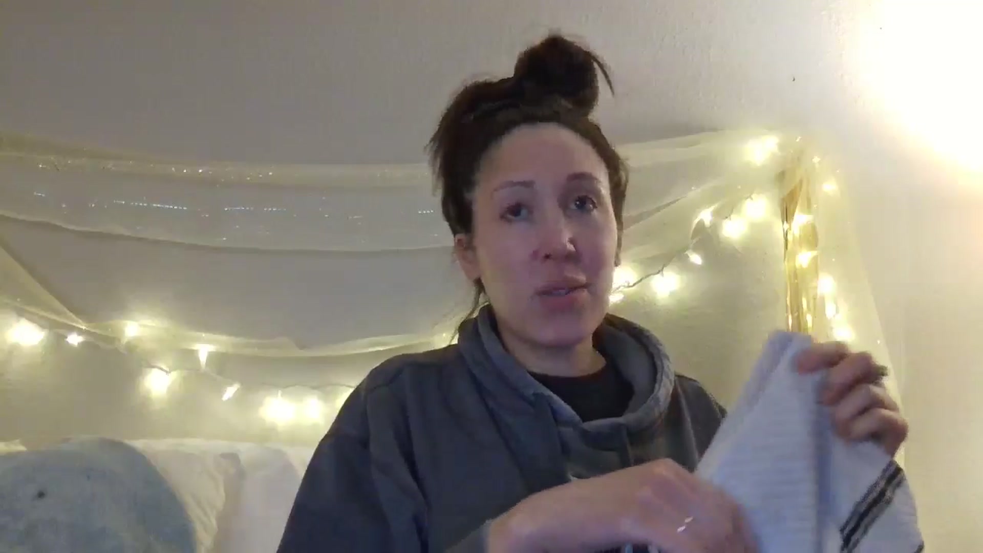 Gallery image thumbnail from Jaslene_25's myfreecams stream on, 12/28/2025, 11:49 image 15 of 20