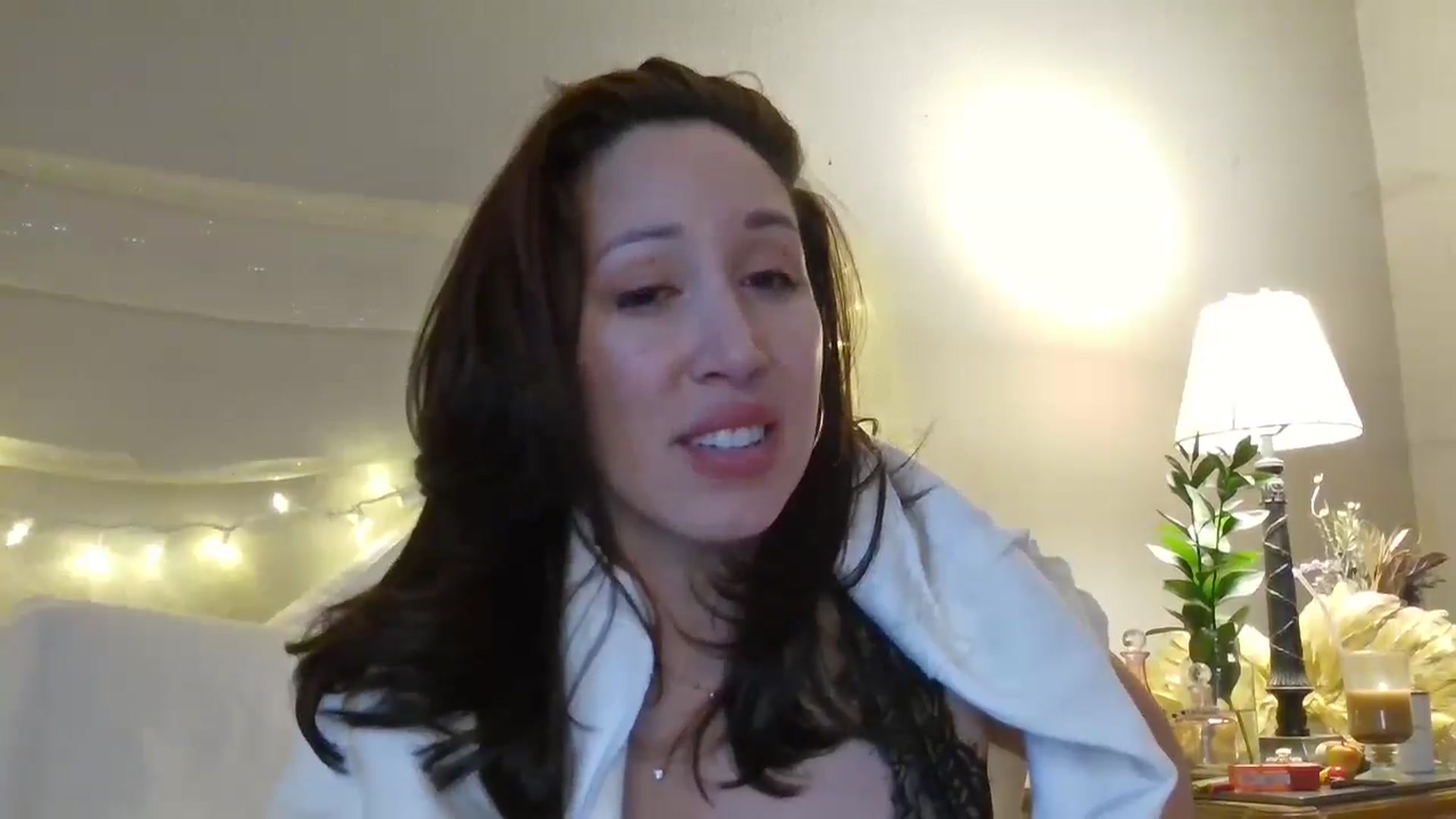Gallery image thumbnail from Jaslene_25's myfreecams stream on, 12/31/2025, 18:36 image 15 of 20