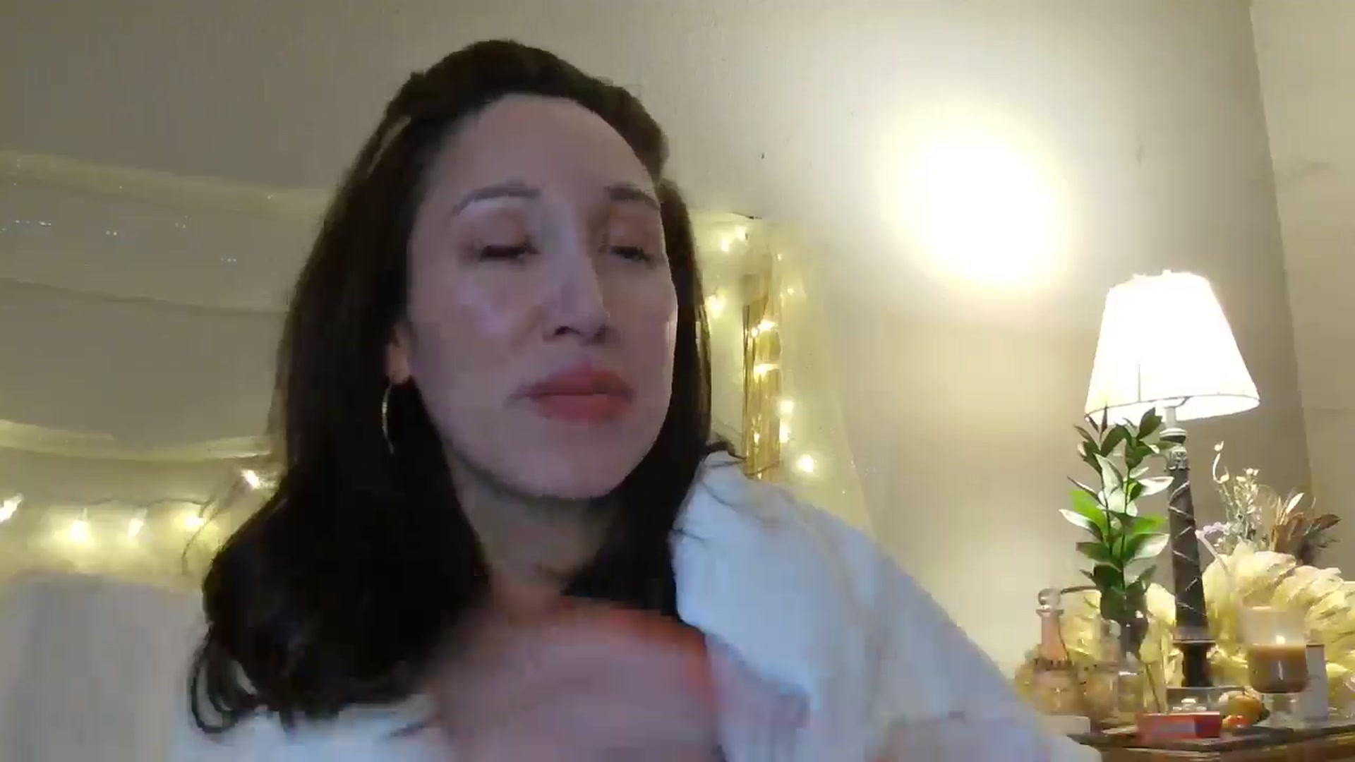 Gallery image thumbnail from Jaslene_25's myfreecams stream on, 12/31/2025, 18:36 image 13 of 20
