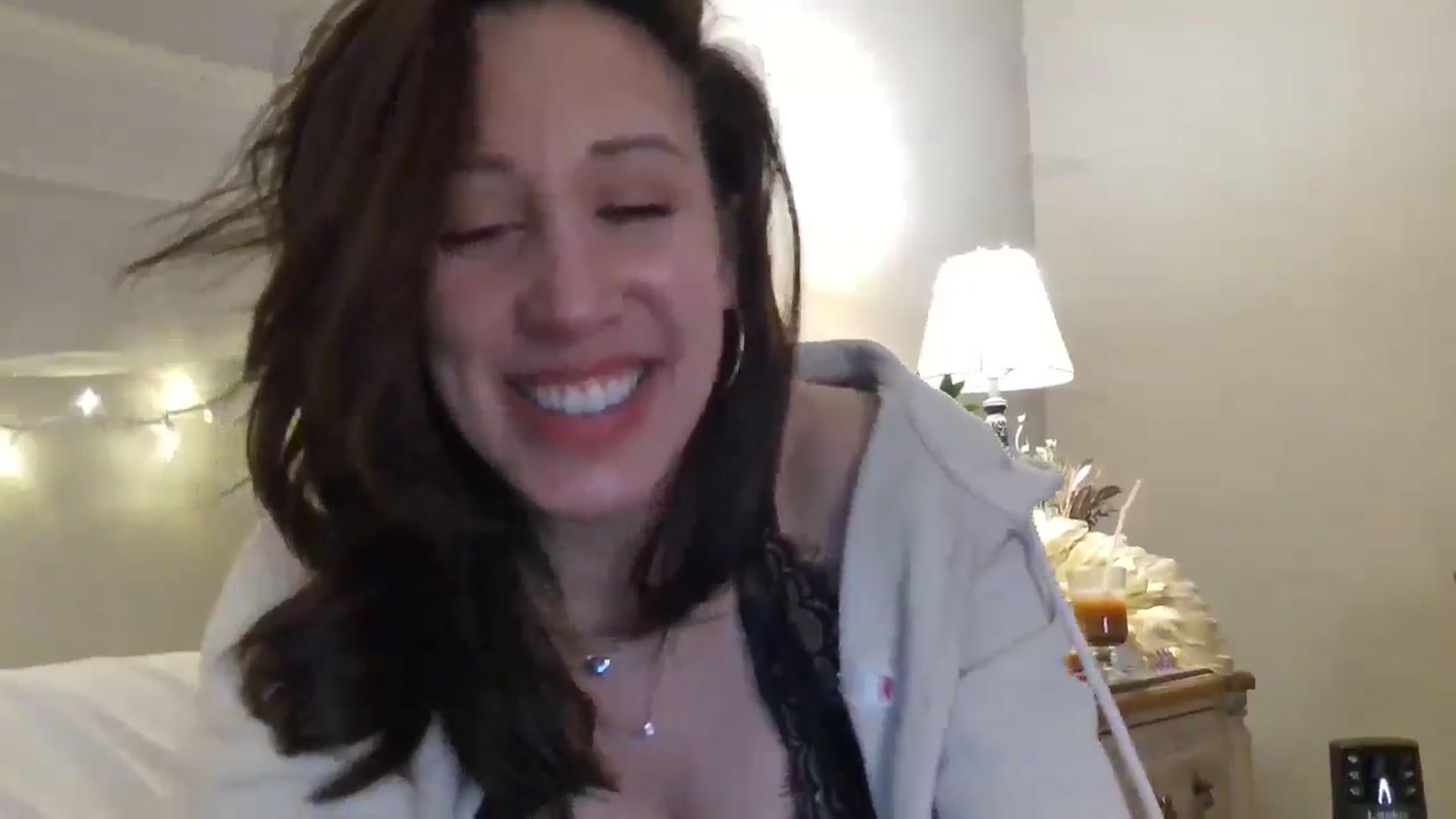 Gallery image thumbnail from Jaslene_25's myfreecams stream on, 01/02/2026, 14:26 image 9 of 20