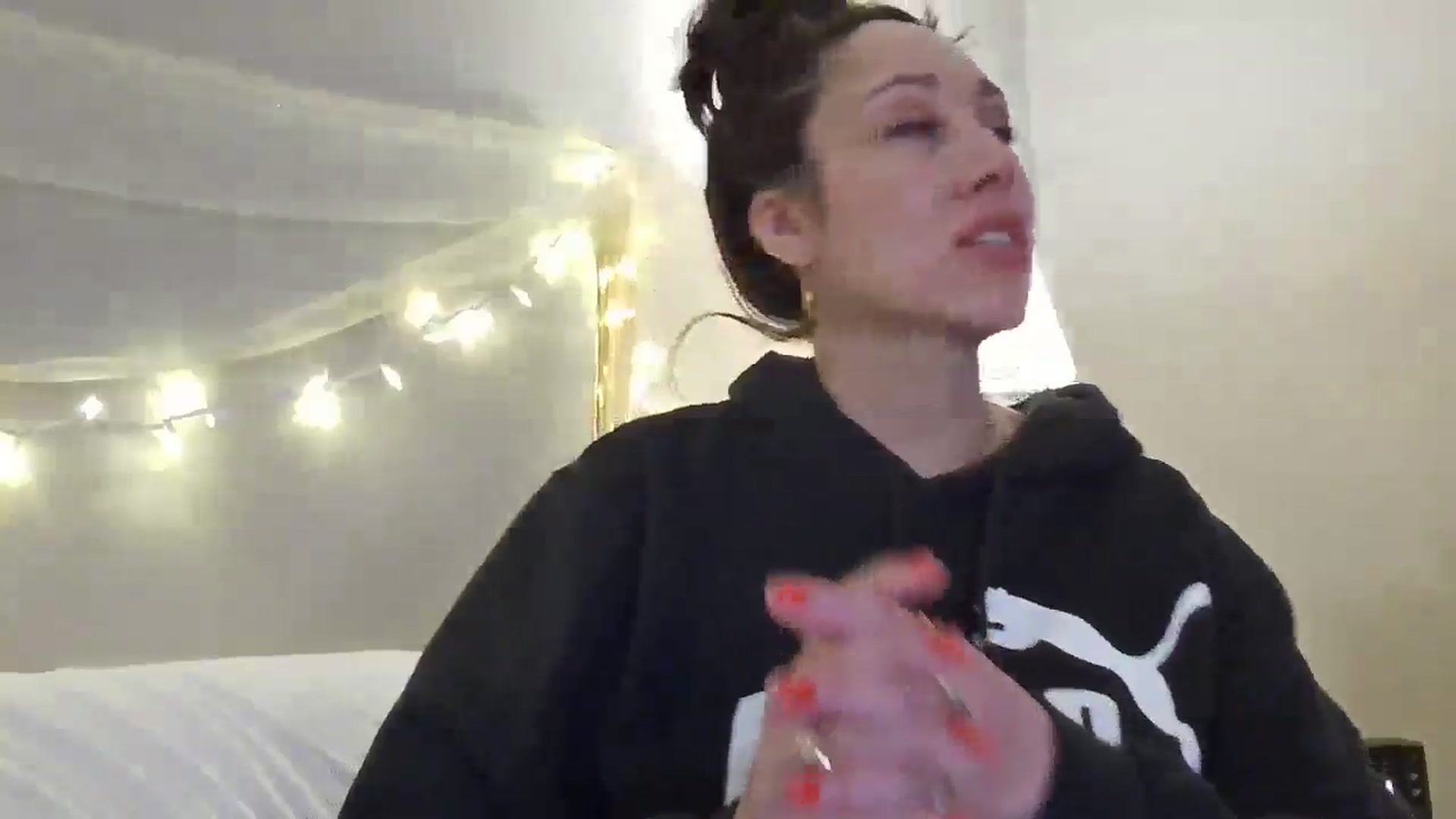 Gallery image thumbnail from Jaslene_25's myfreecams stream on, 01/02/2026, 14:58 image 16 of 20