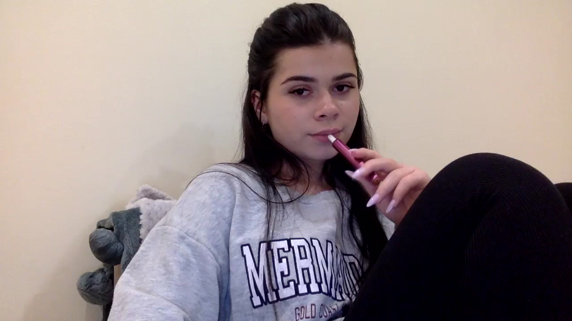 Gallery image thumbnail from Jasmi25's myfreecams stream on, 12/16/2024, 20:21 image 5 of 20