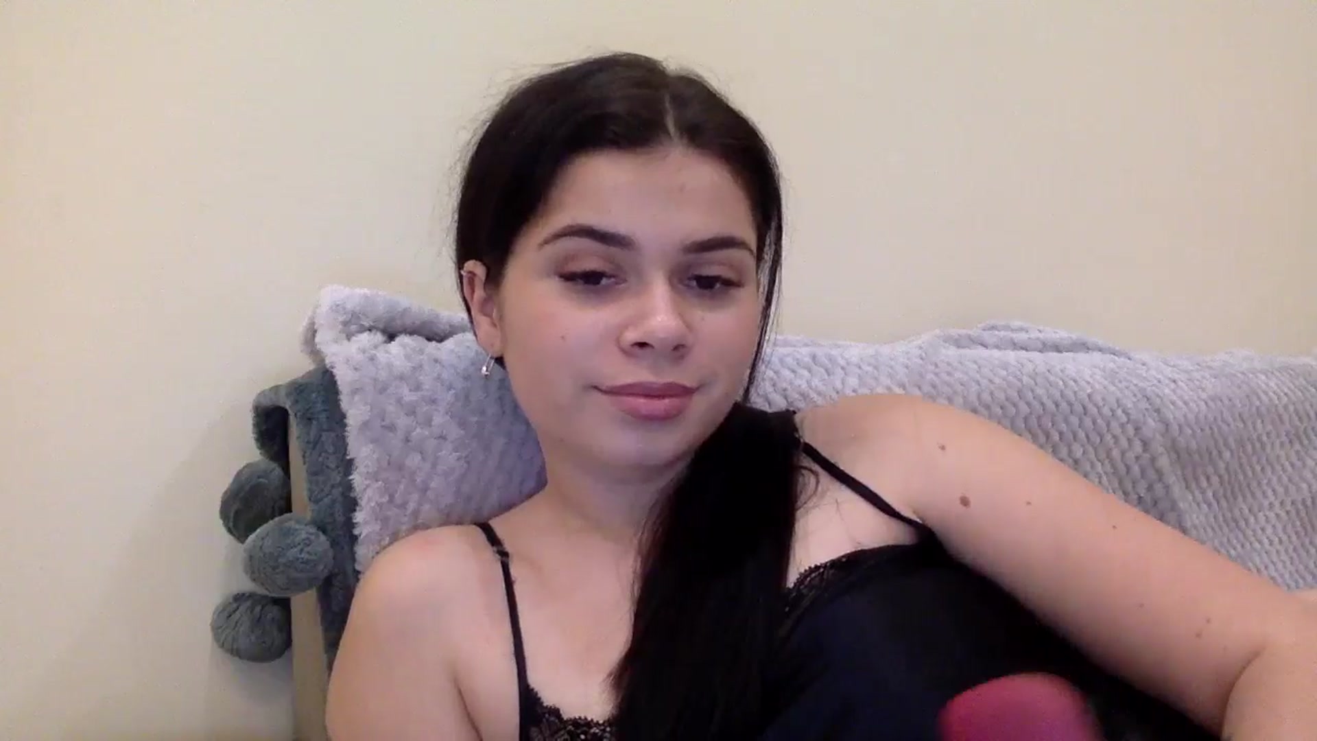 Gallery image thumbnail from Jasmi25's myfreecams stream on, 12/21/2024, 17:58 image 3 of 20