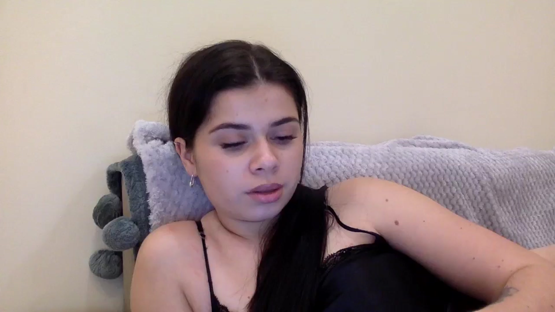 Gallery image thumbnail from Jasmi25's myfreecams stream on, 12/21/2024, 17:58 image 1 of 20
