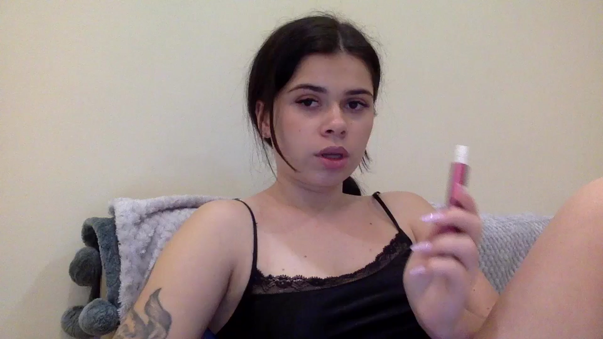 Gallery image thumbnail from Jasmi25's myfreecams stream on, 12/21/2024, 19:24 image 16 of 20