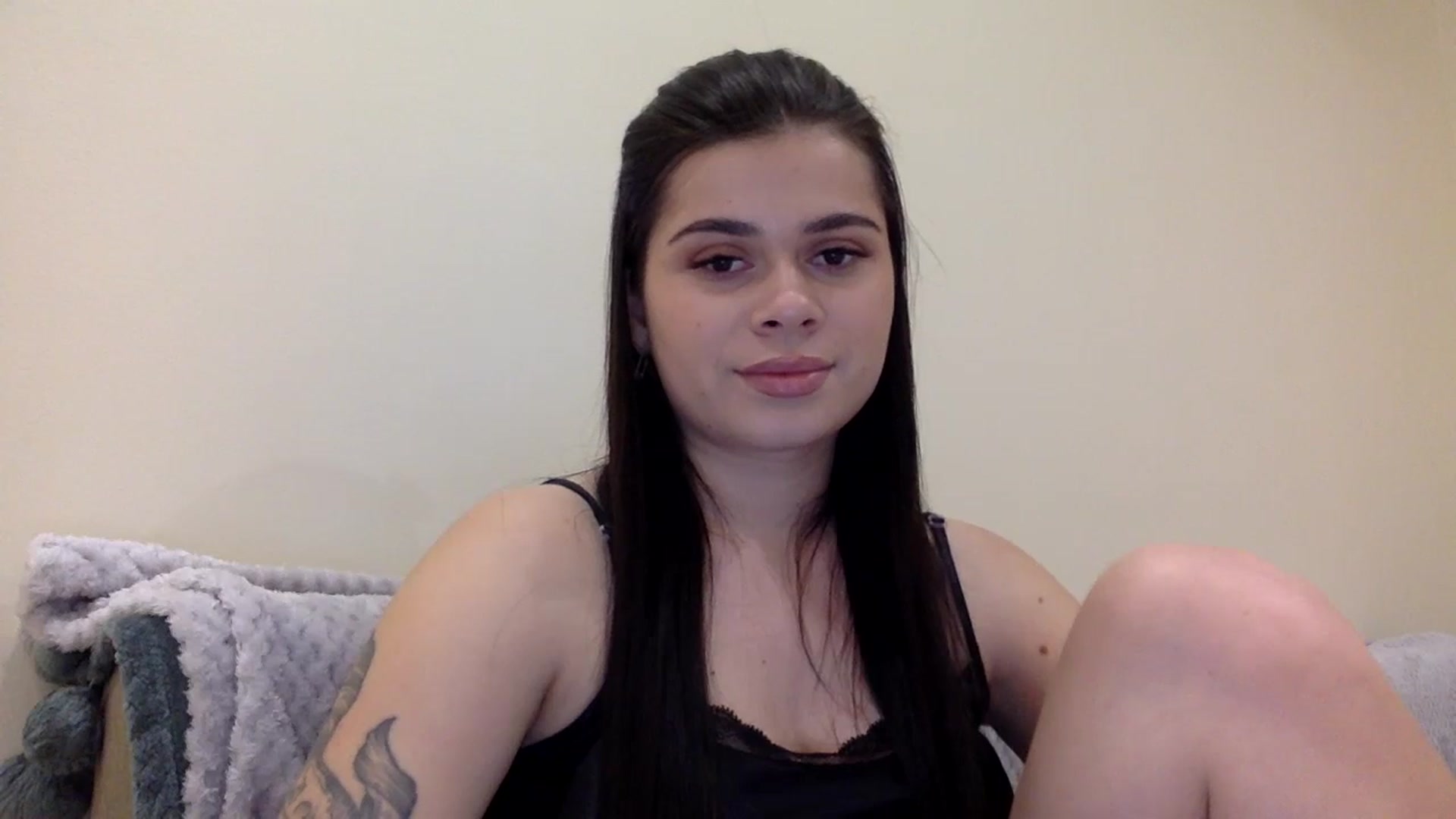 Gallery image thumbnail from Jasmi25's myfreecams stream on, 12/23/2024, 17:03 image 7 of 20