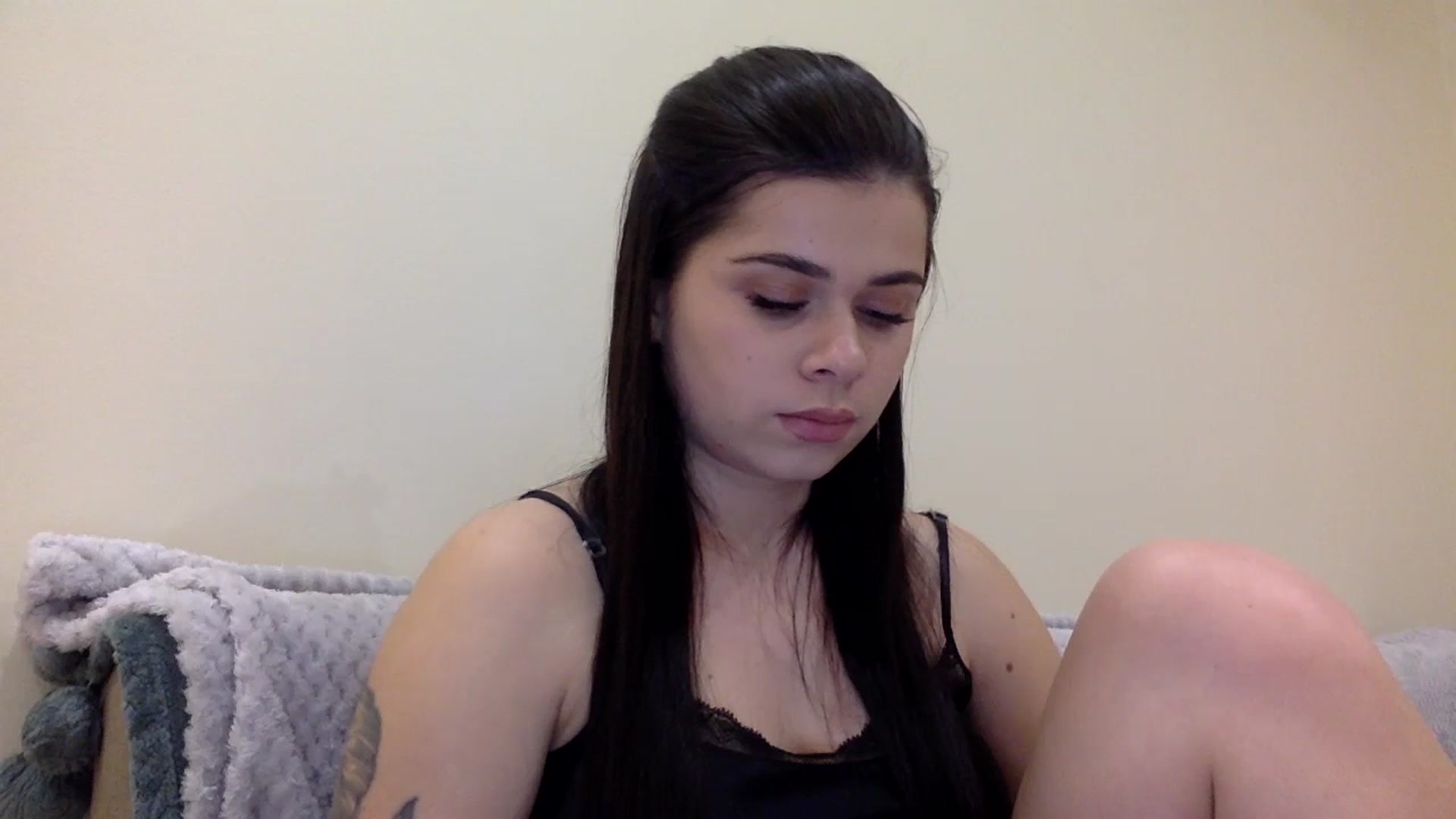 Gallery image thumbnail from Jasmi25's myfreecams stream on, 12/23/2024, 17:03 image 10 of 20