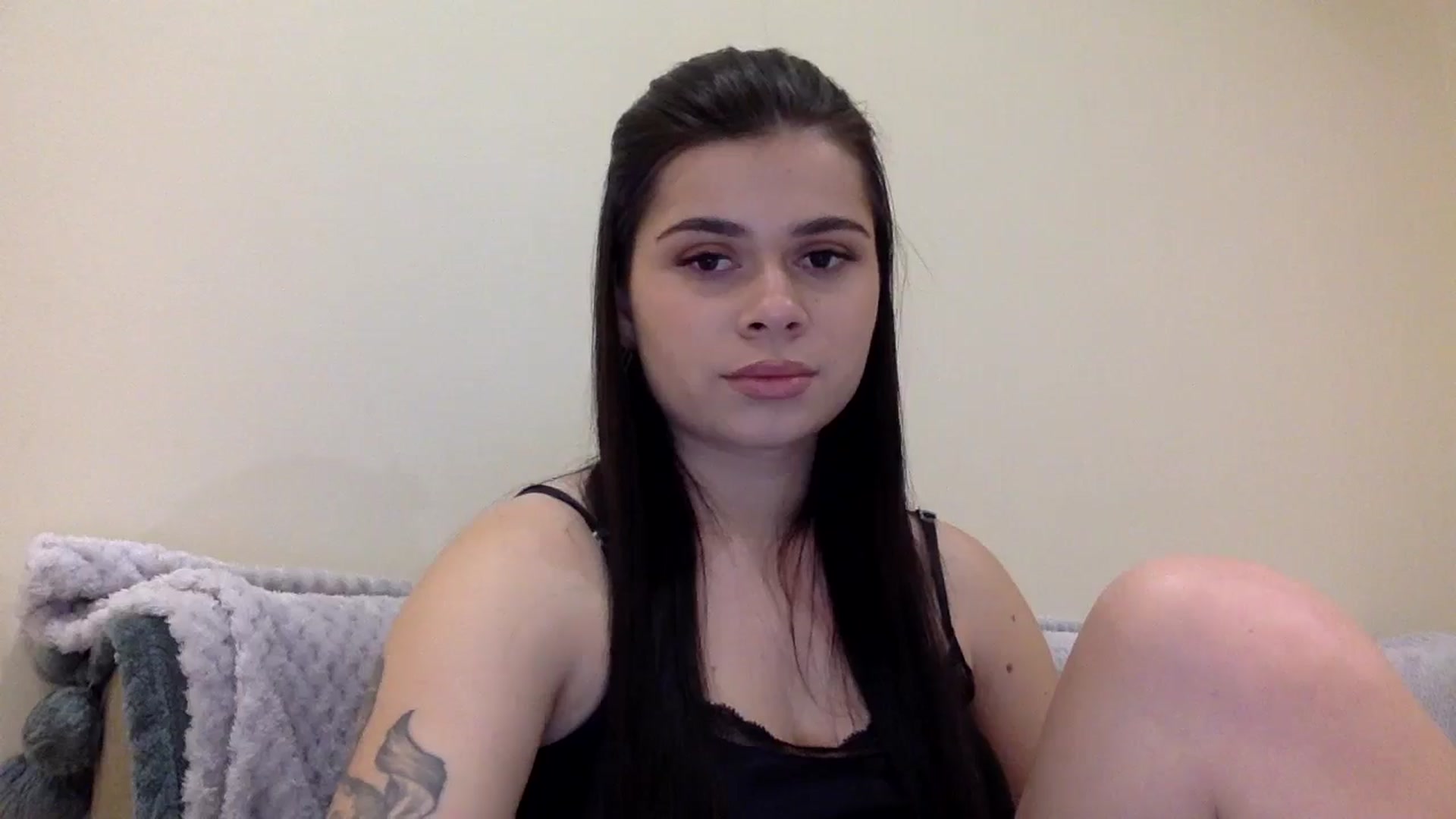 Gallery image thumbnail from Jasmi25's myfreecams stream on, 12/23/2024, 17:03 image 8 of 20