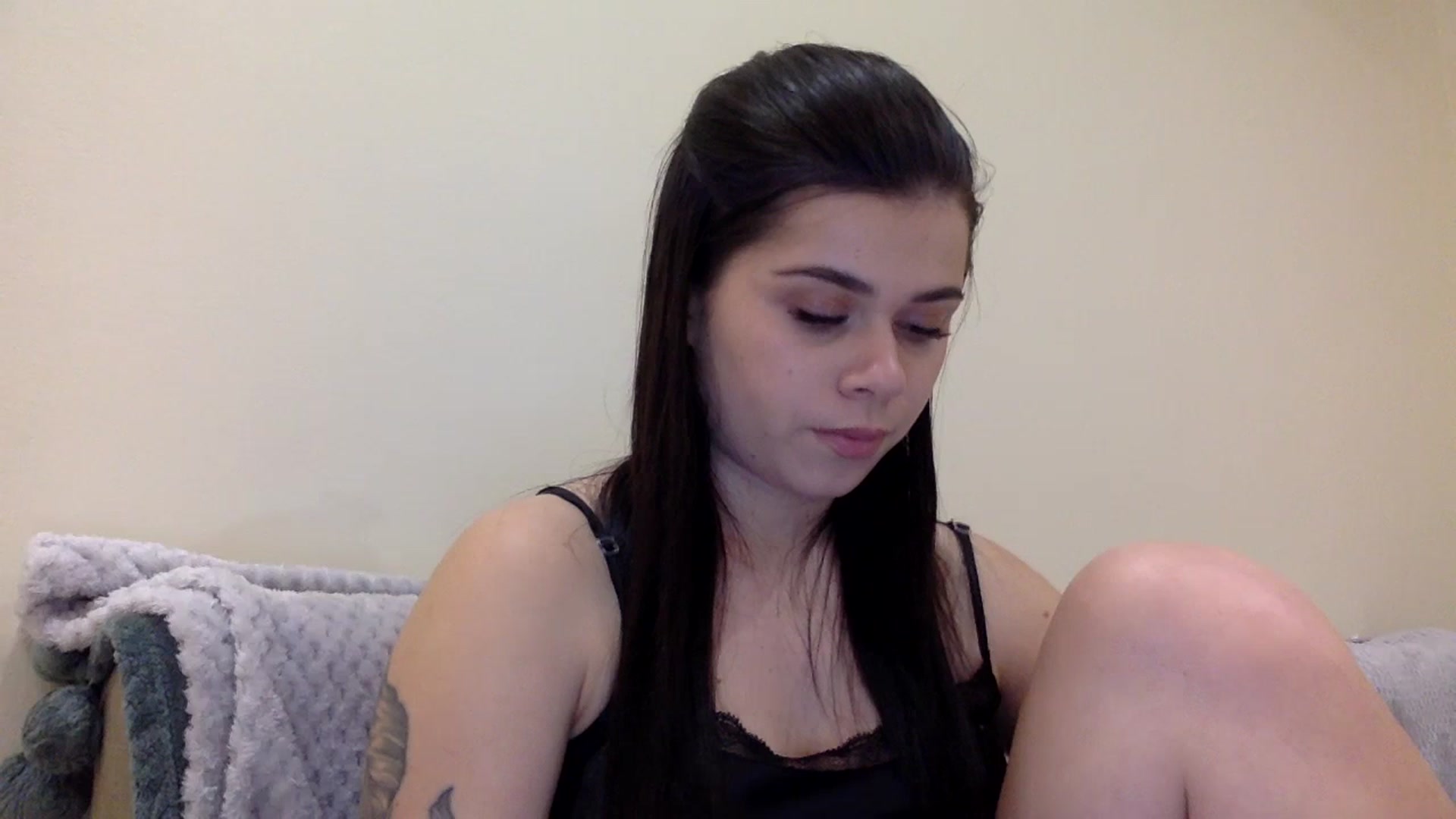 Gallery image thumbnail from Jasmi25's myfreecams stream on, 12/23/2024, 17:03 image 9 of 20