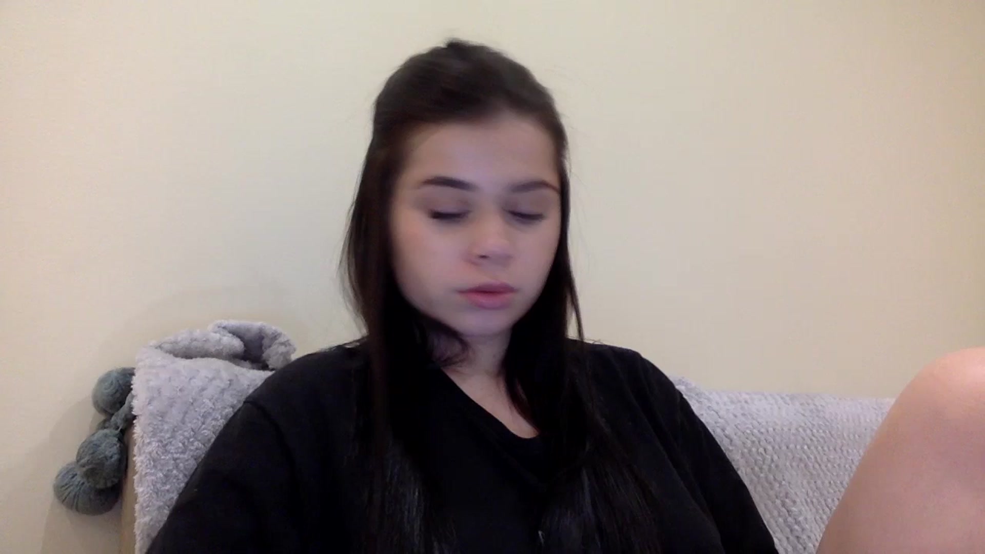 Gallery image thumbnail from Jasmi25's myfreecams stream on, 12/24/2024, 18:11 image 17 of 20