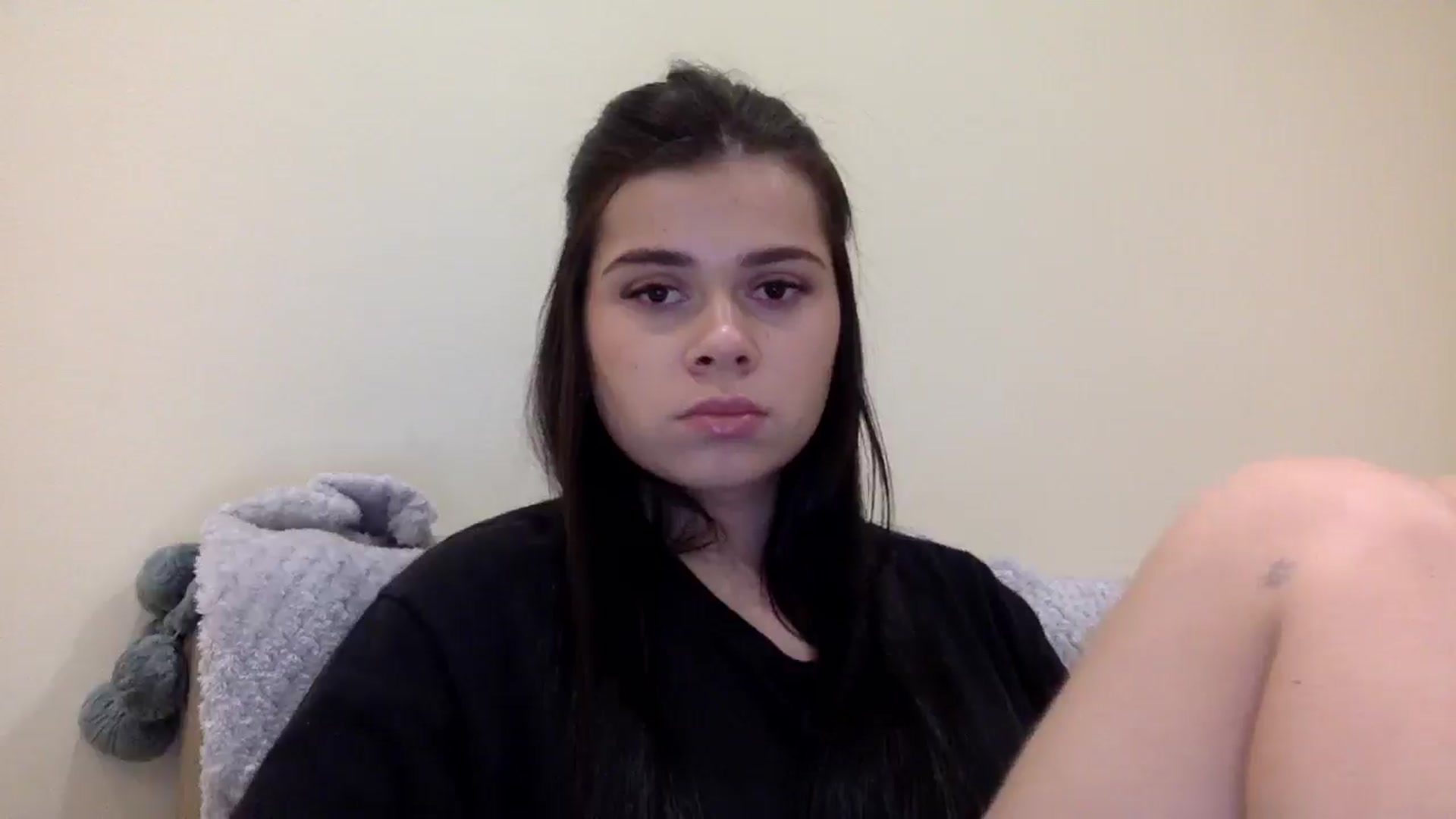 Gallery image thumbnail from Jasmi25's myfreecams stream on, 12/24/2024, 18:11 image 16 of 20