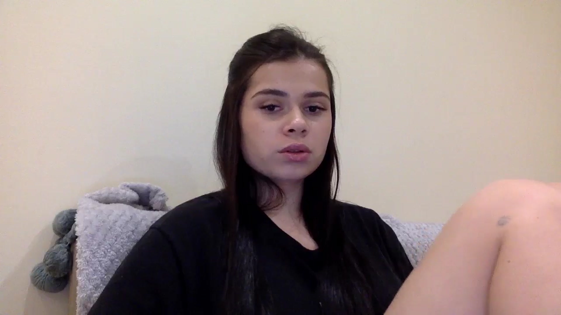 Gallery image thumbnail from Jasmi25's myfreecams stream on, 12/24/2024, 18:11 image 13 of 20