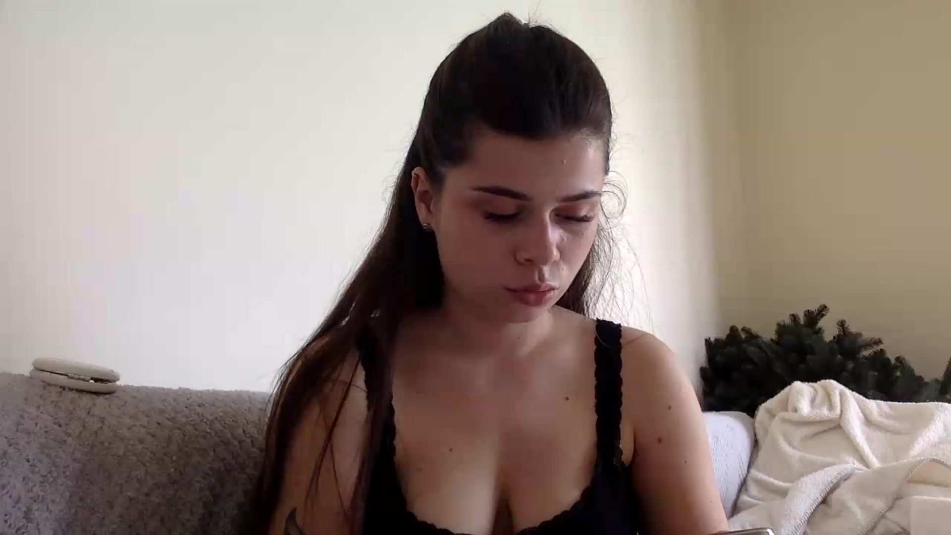 Gallery image thumbnail from Jasmi25's myfreecams stream on, 05/13/2026, 11:06 image 4 of 20