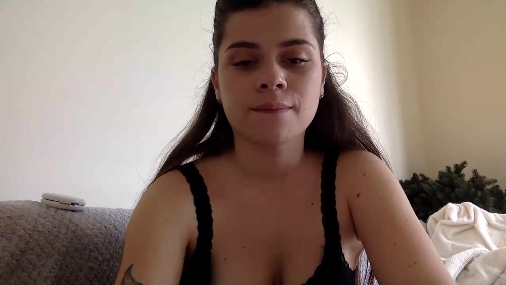 Gallery image thumbnail from Jasmi25's myfreecams stream on, 05/13/2026, 11:06 image 19 of 20